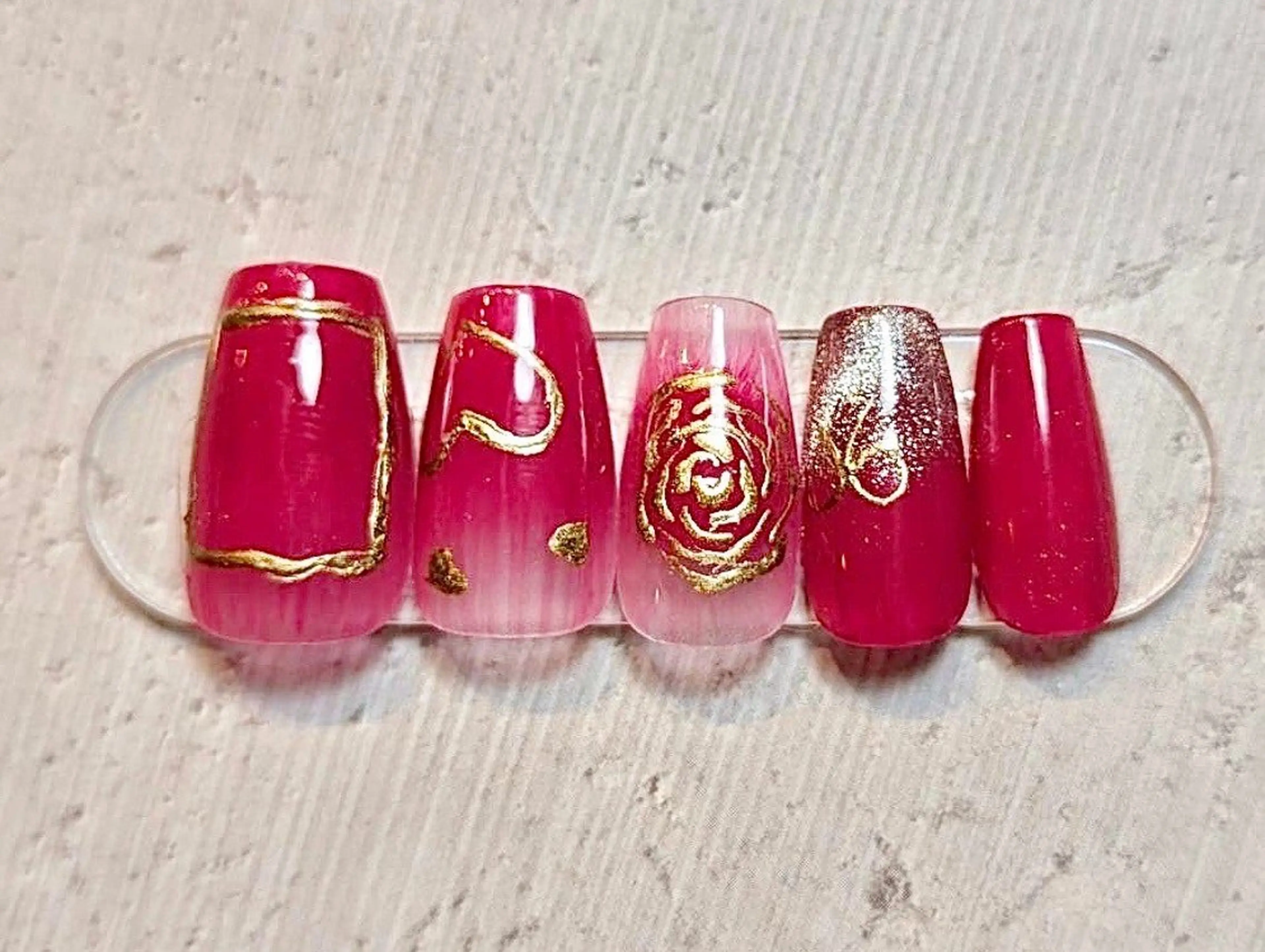 ネイル ピンキー 池田公園店のネイルデザイン