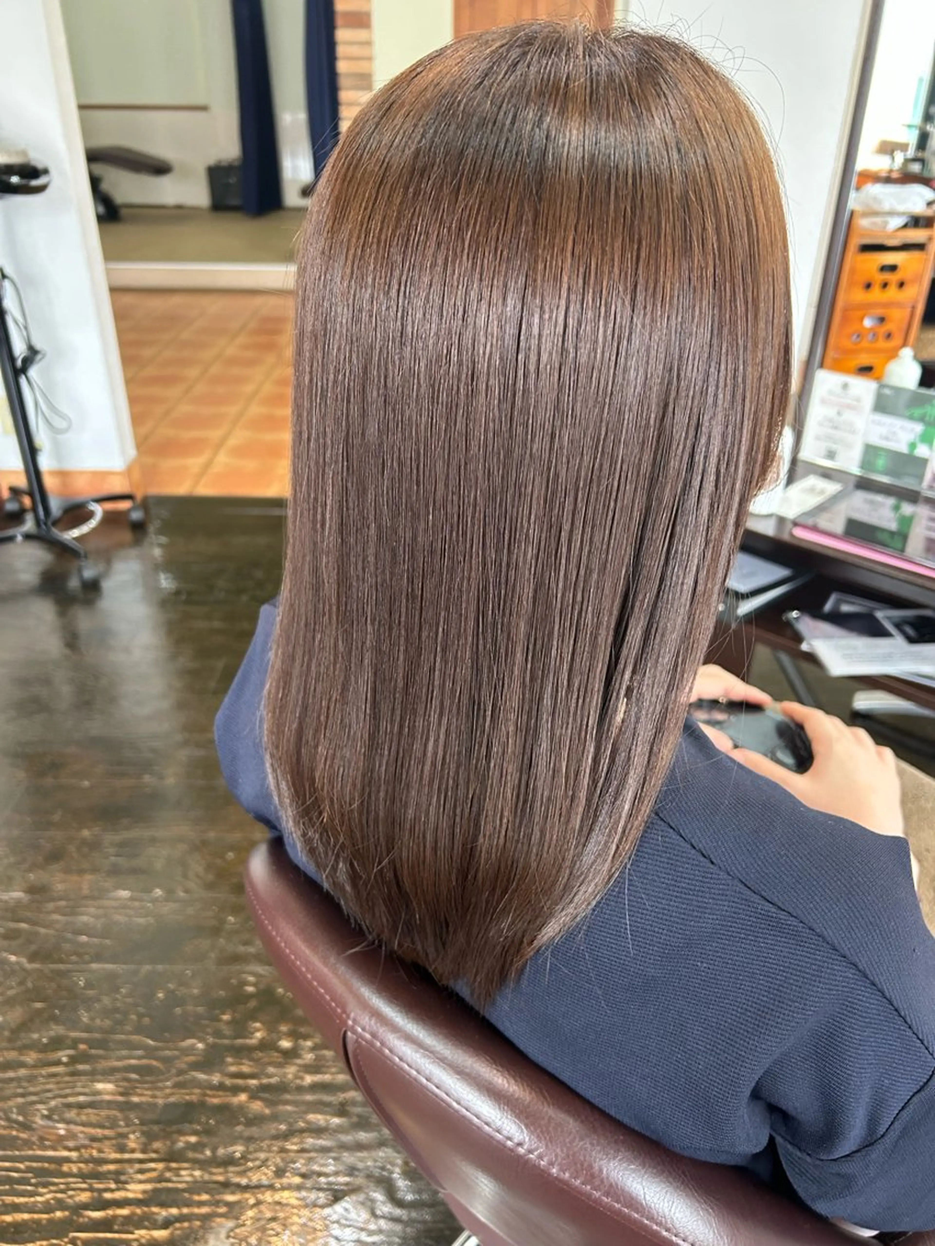 セミロング カラー カット 縮毛矯正 LaRuelle🦩 康本♦️髪質改善♦️のヘアスタイル