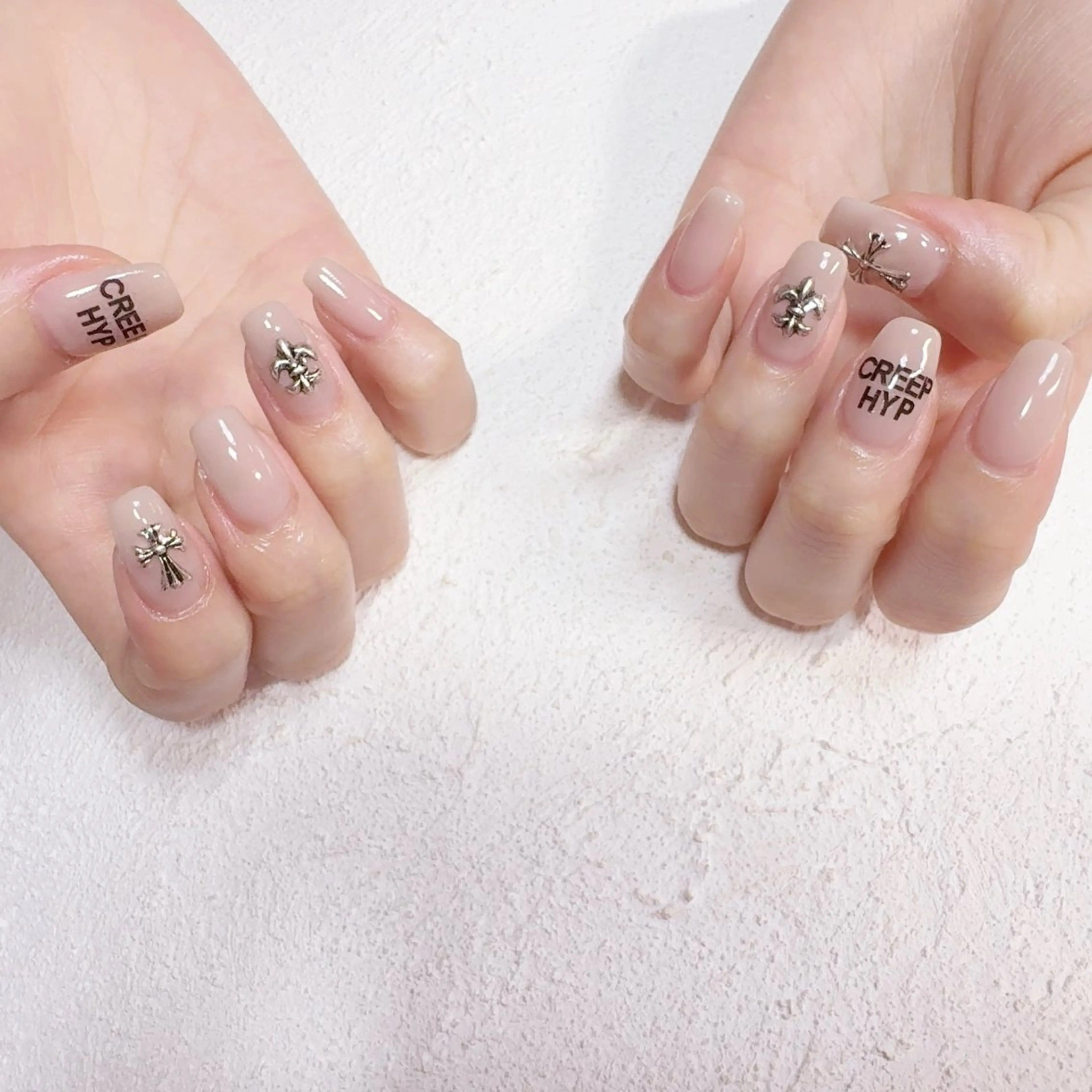 ネイル 持ち込み Regaro i.sのネイルデザイン