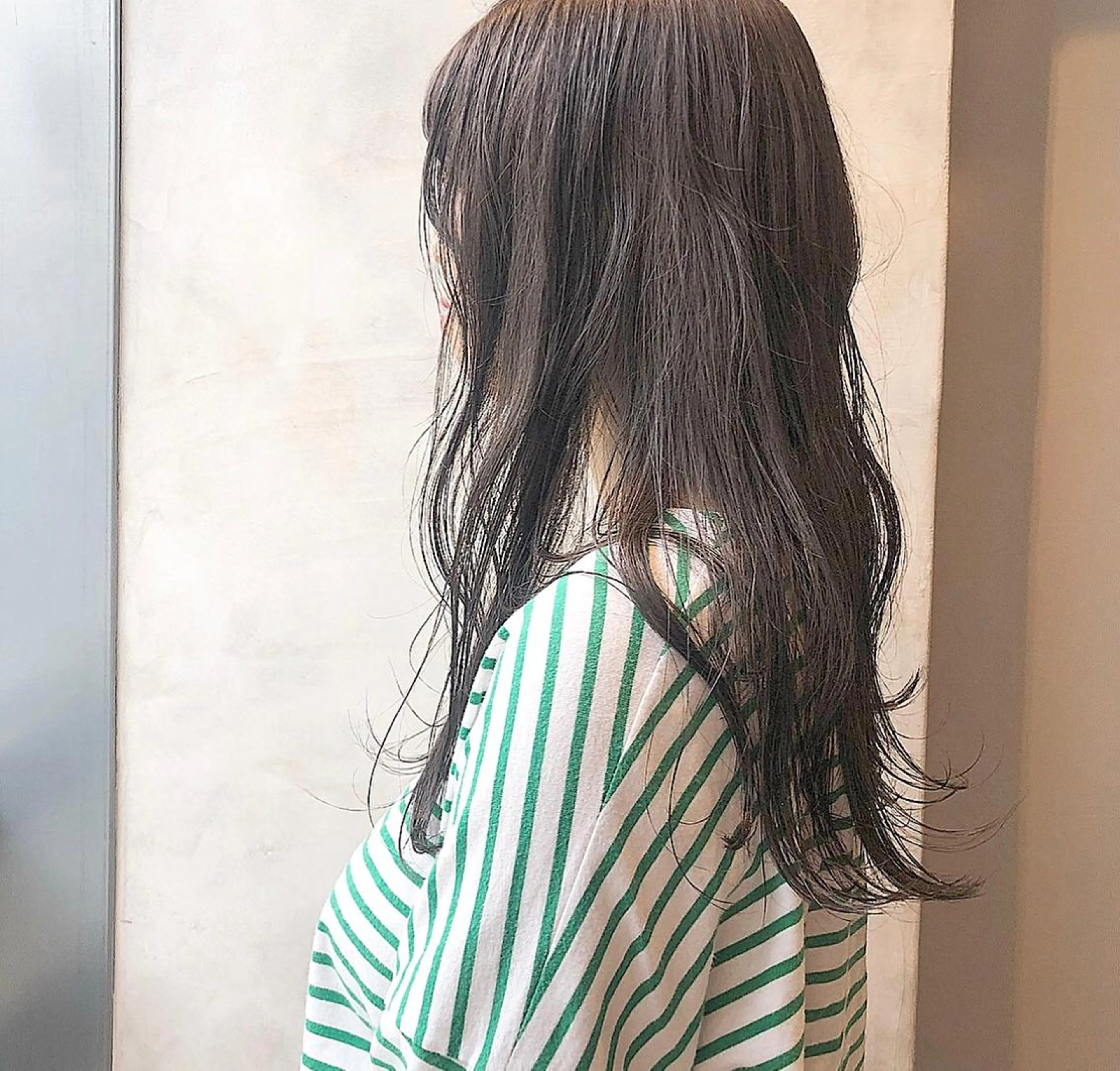 ロング カラー 透明感カラー グレージュ 圧倒的透明感カラー nana🦕のヘアスタイル