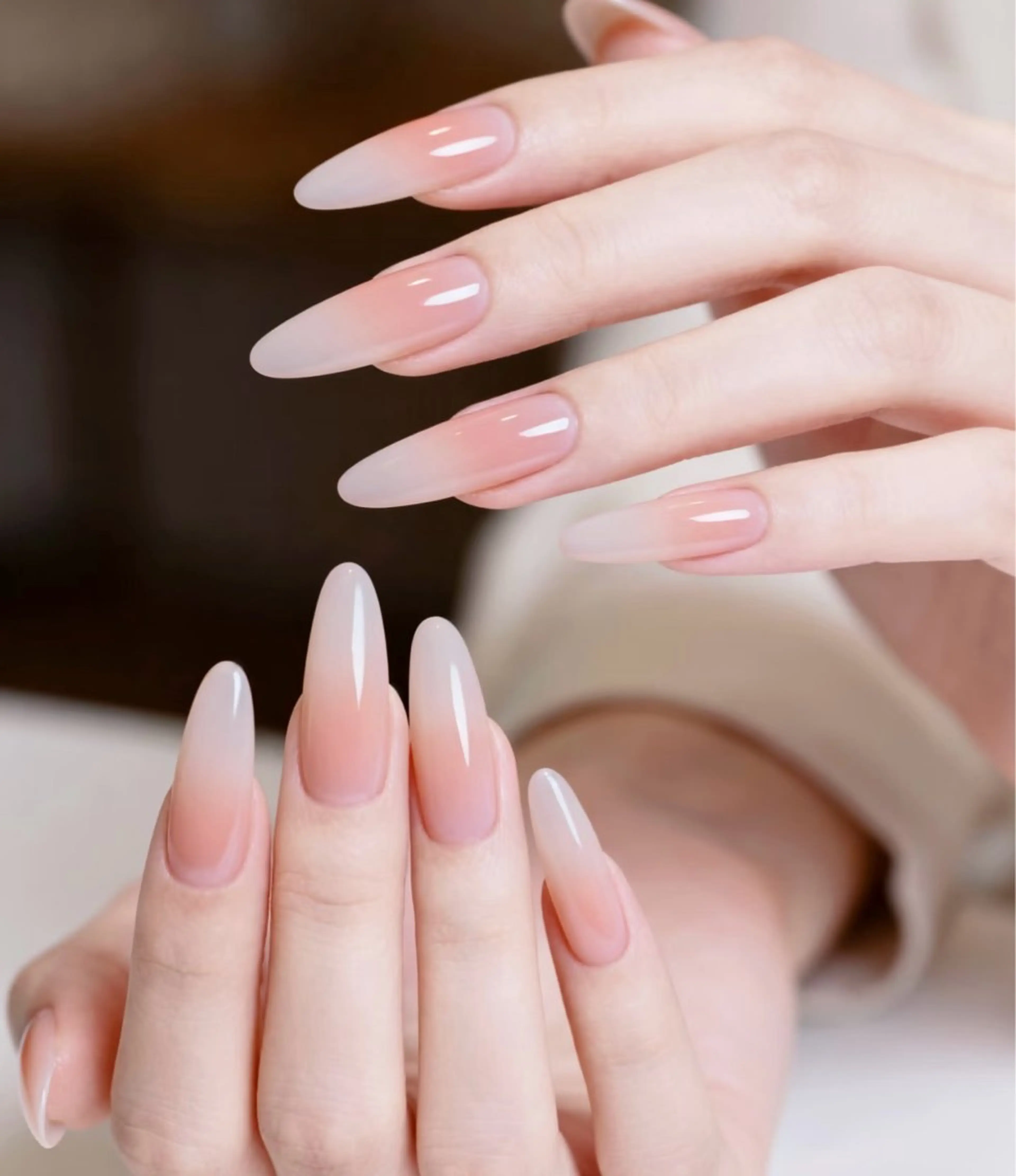 ネイル ハンドネイル ハンドケア U +のネイルデザイン