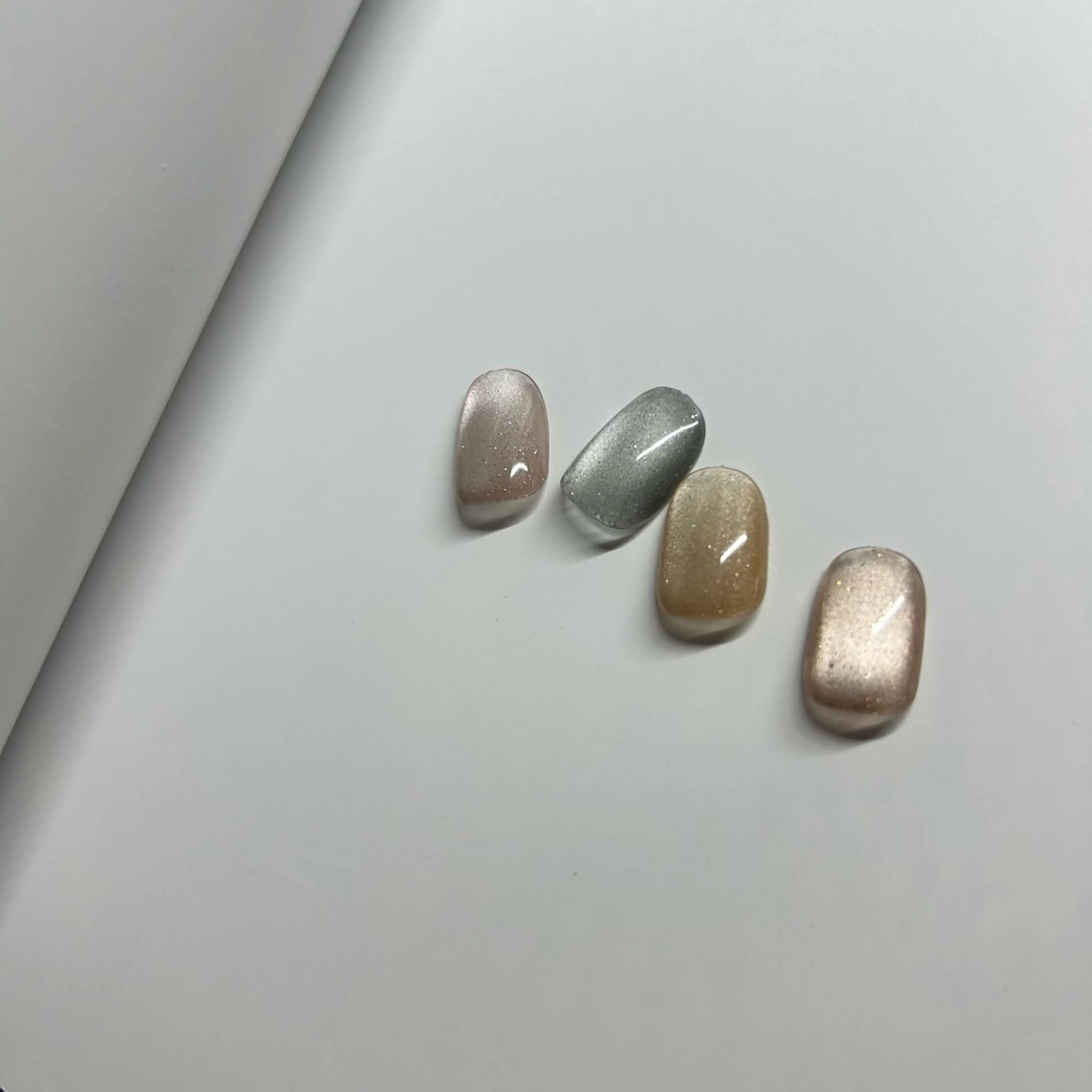 マグネットネイル(オフなし)の写真