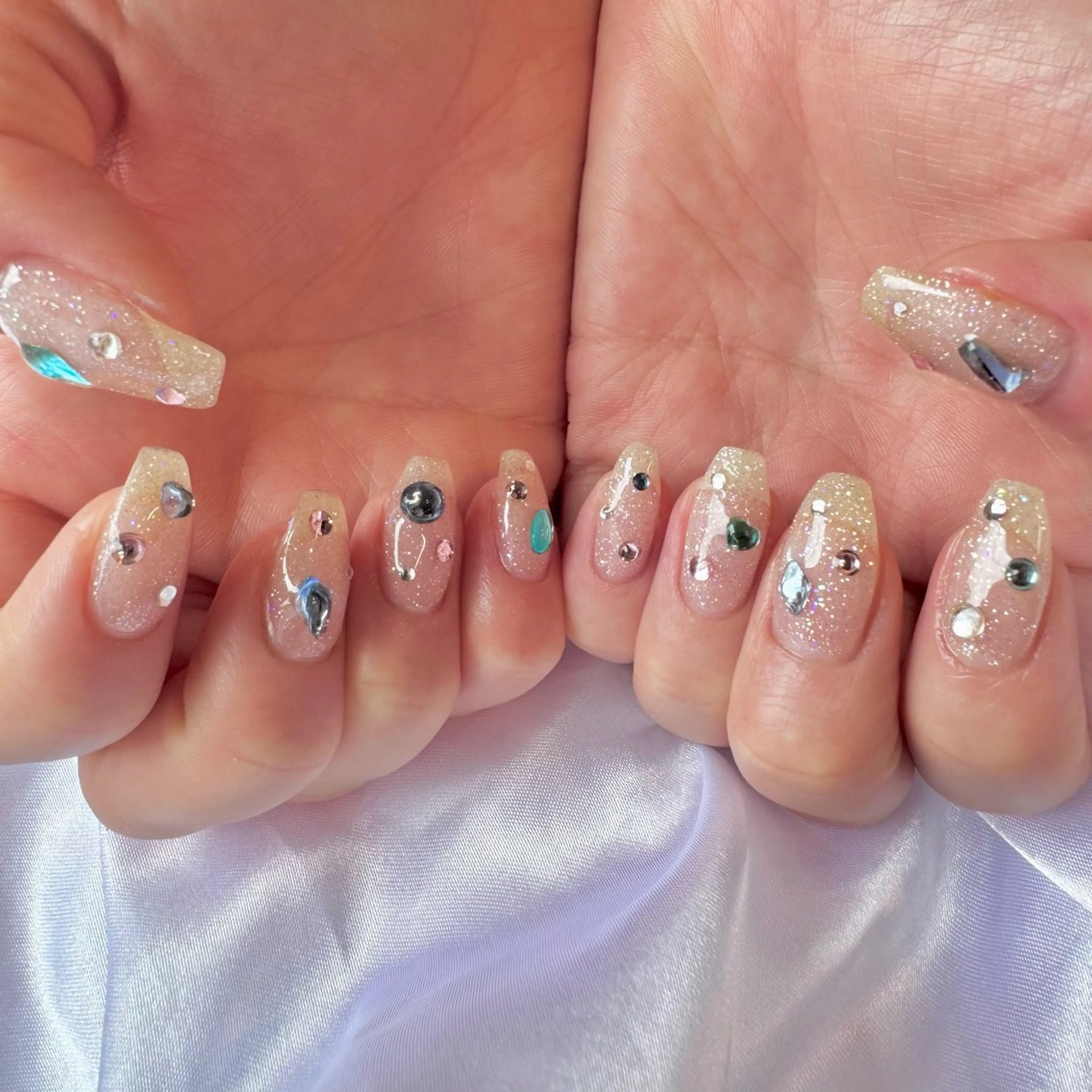 ネイル ハンドネイル nail salon e'mu💐のネイルデザイン