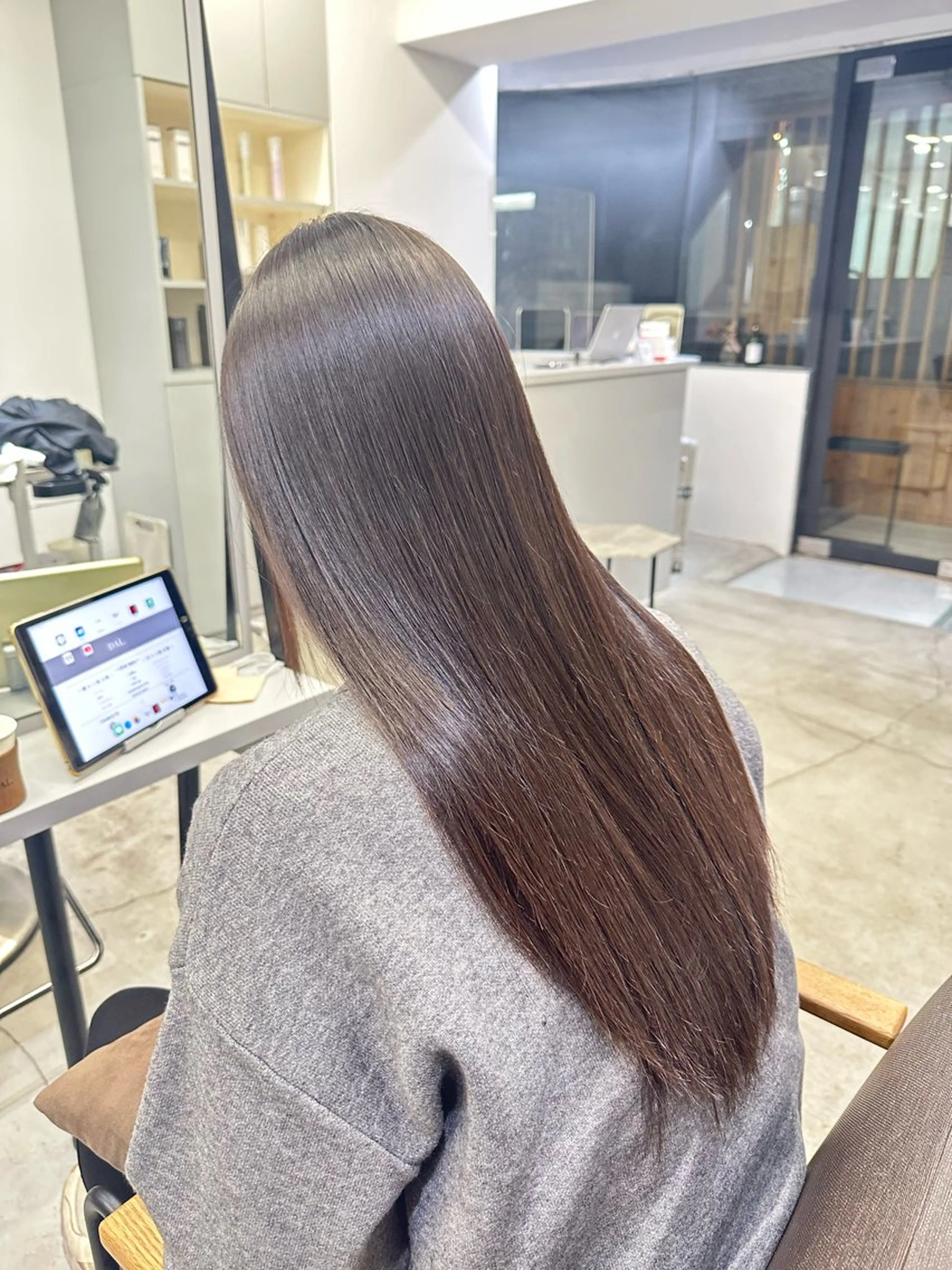 ロング パーマ 縮毛矯正 ハイトーンカラー が絶対可愛い✨泰聖✨のヘアスタイル