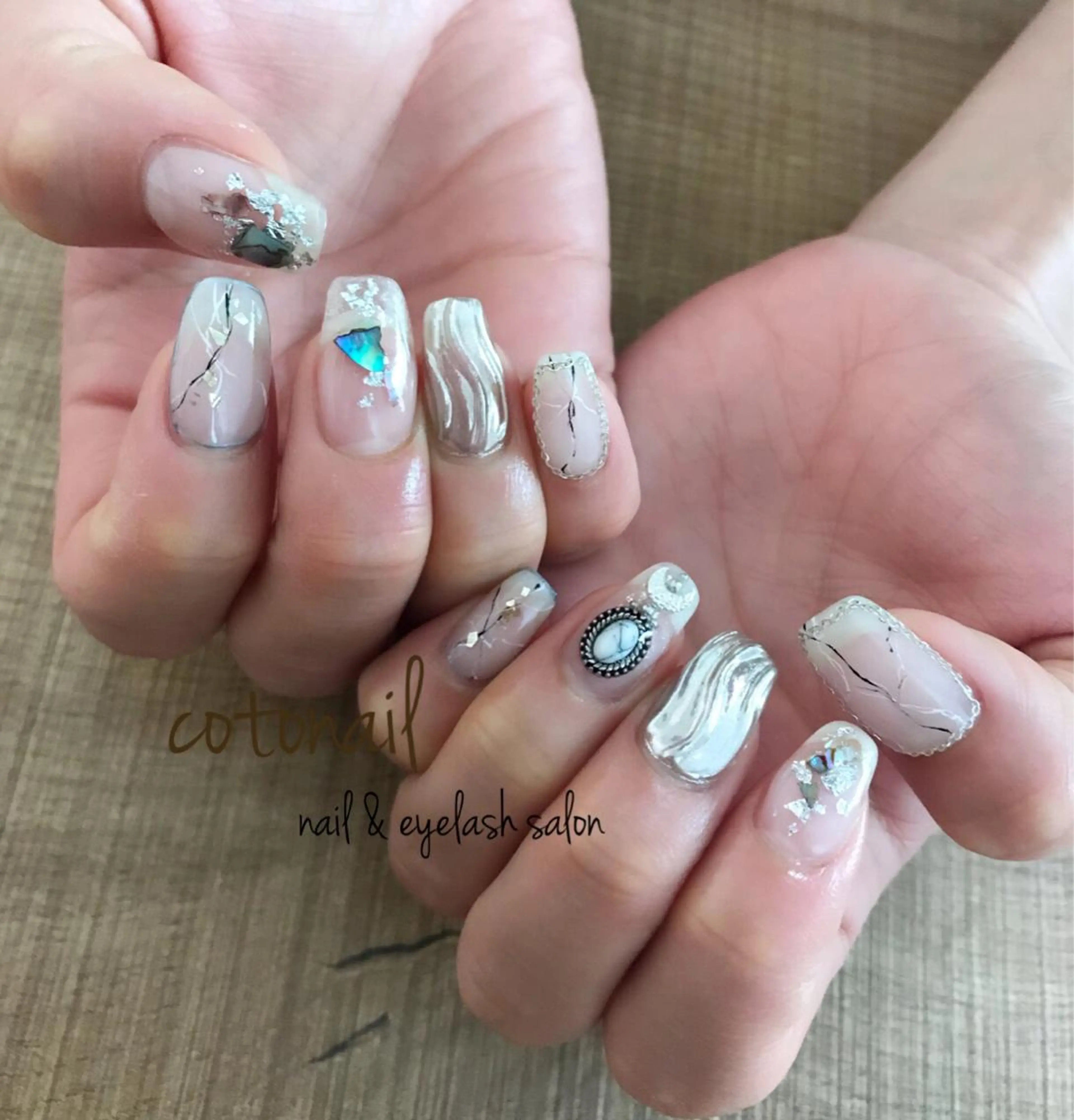 セミロング ネイル アートネイル ハンドネイル ツメトマツゲ .のネイルデザイン