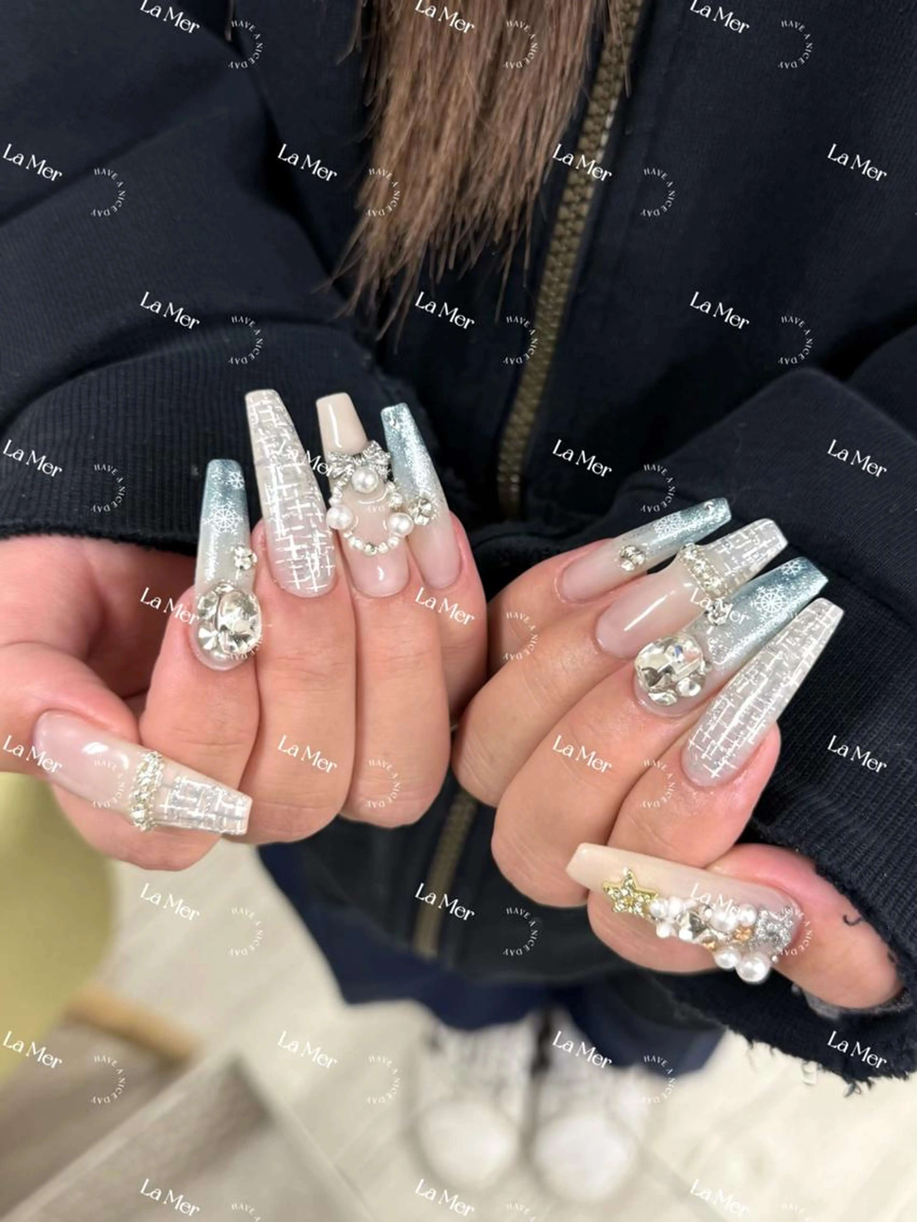 🌼チップ長さだし10本+持ち込みデザイン10本💕時間内パーツ、シール、ストーンやり放題、💖ゴテゴテok🌸の写真