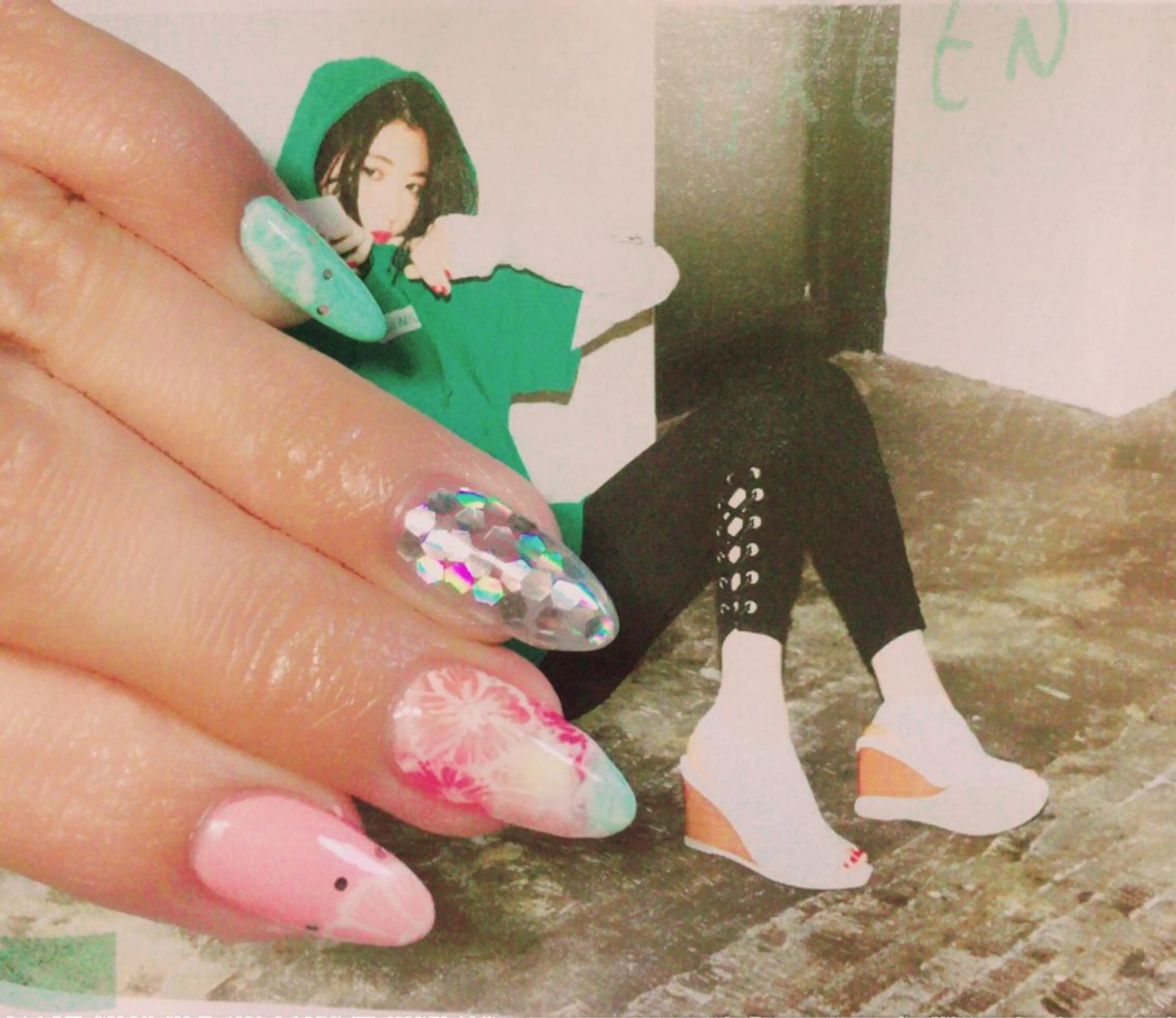 ネイル フラワーネイル nailroom ＿anelaのネイルデザイン