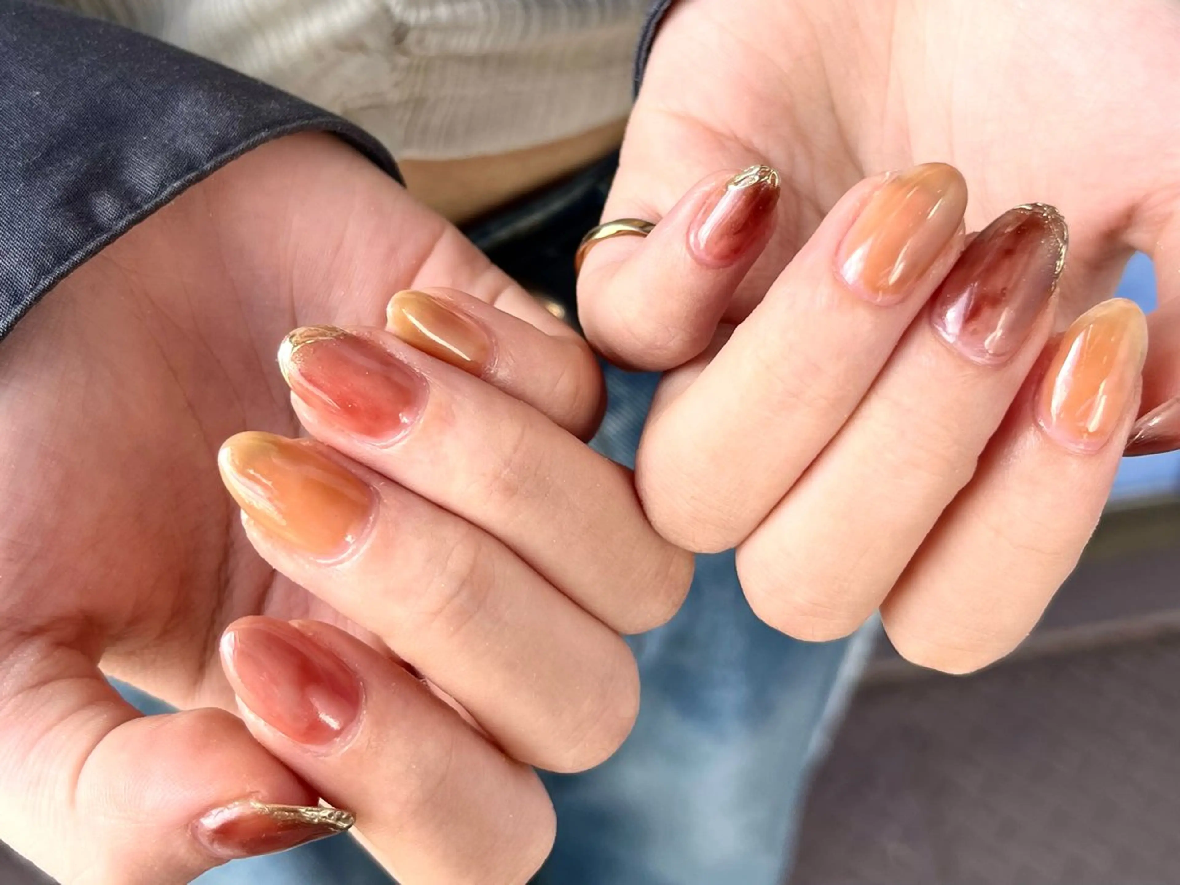 ネイル アートネイル ブラウン カジュアル ジェルネイル キラキラネイル Salute本店 🦋仲原里佳のネイルデザイン