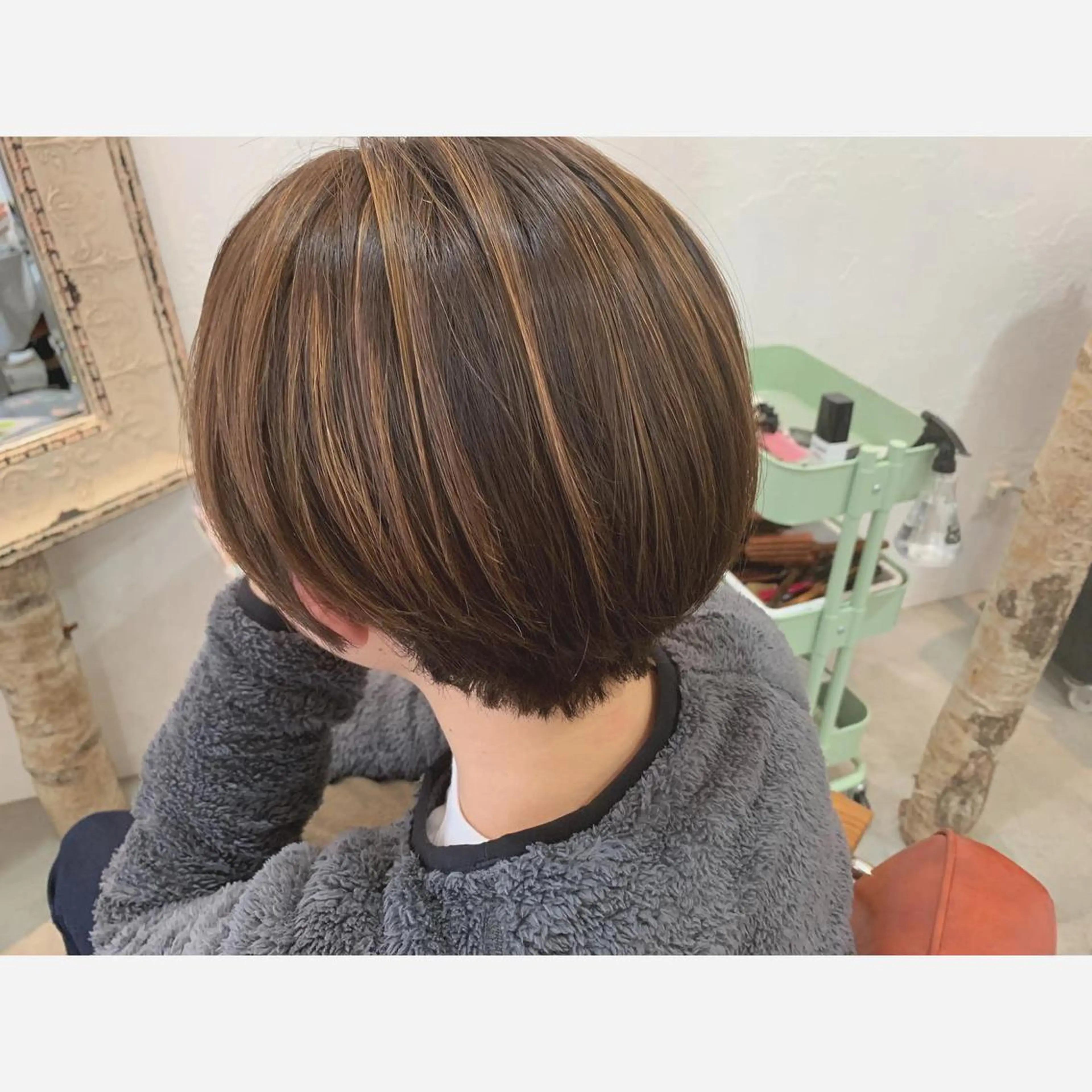 ショート カラー fio マナミのヘアスタイル