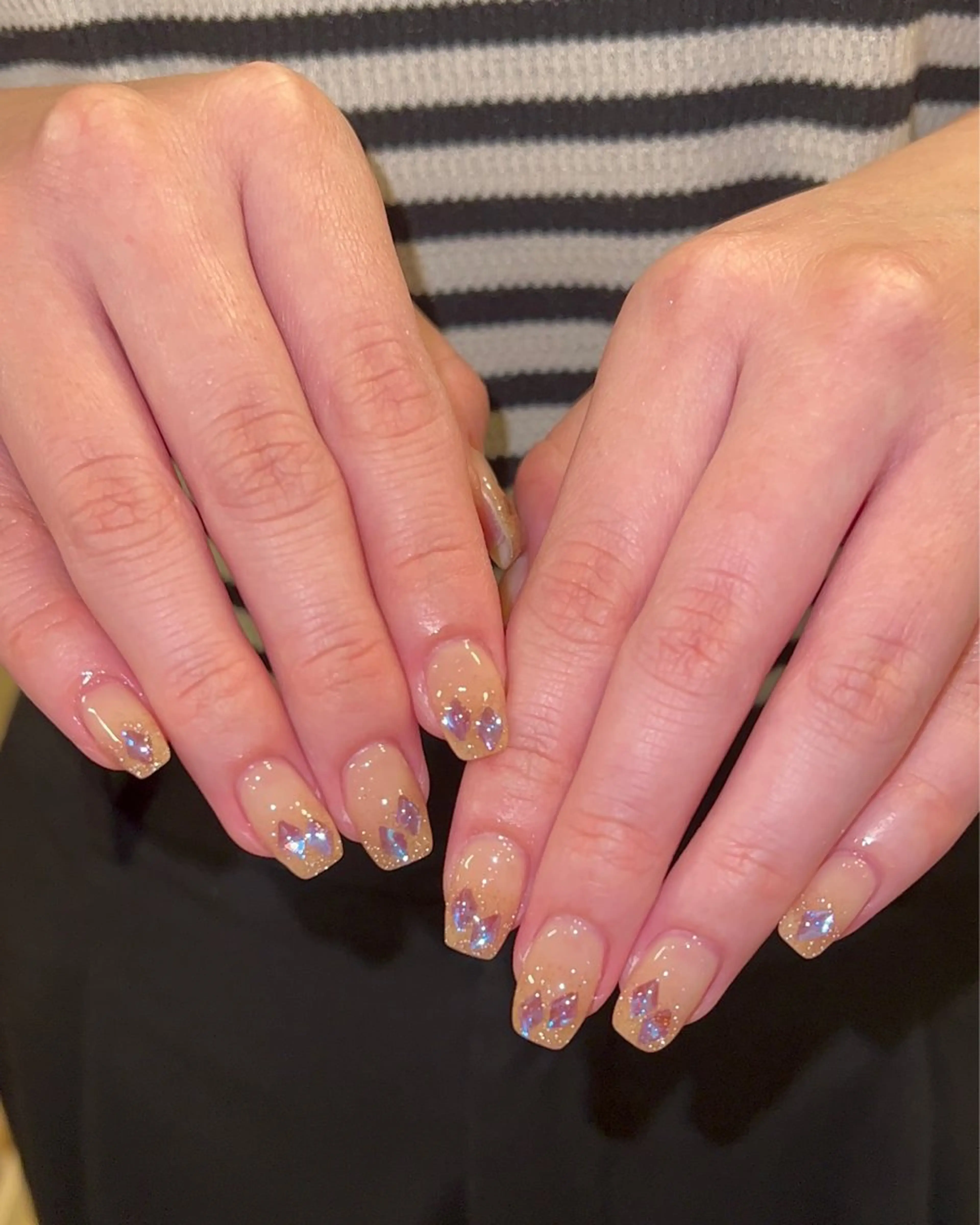 ネイル ハンドネイル フットネイル ハンドケア Nes.Nail所属・Miyagi Asamiのネイルデザイン