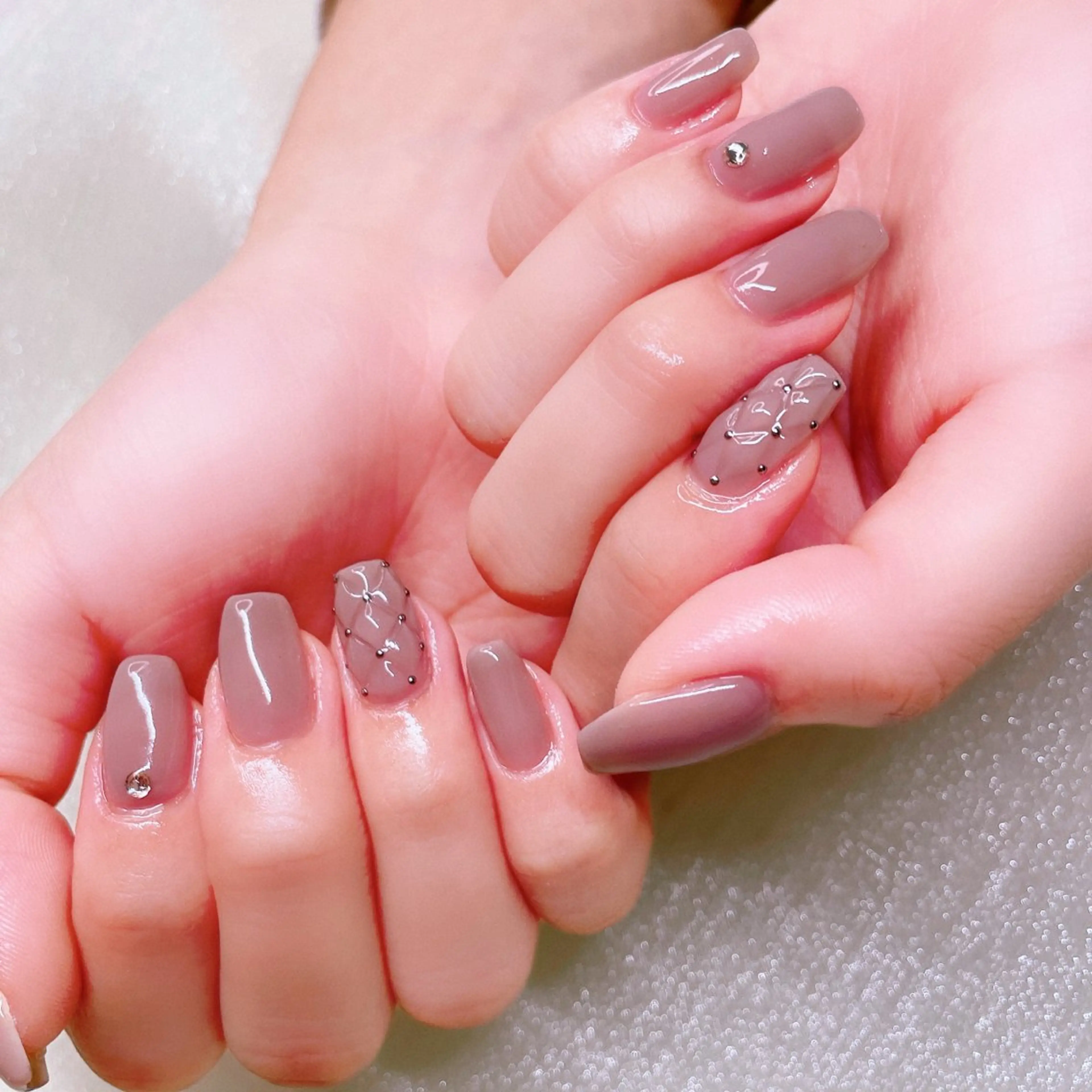 ネイル 長さ出し ストーンネイル ハンドネイル Nailist SUZU所属・Nailist suzuのネイルデザイン