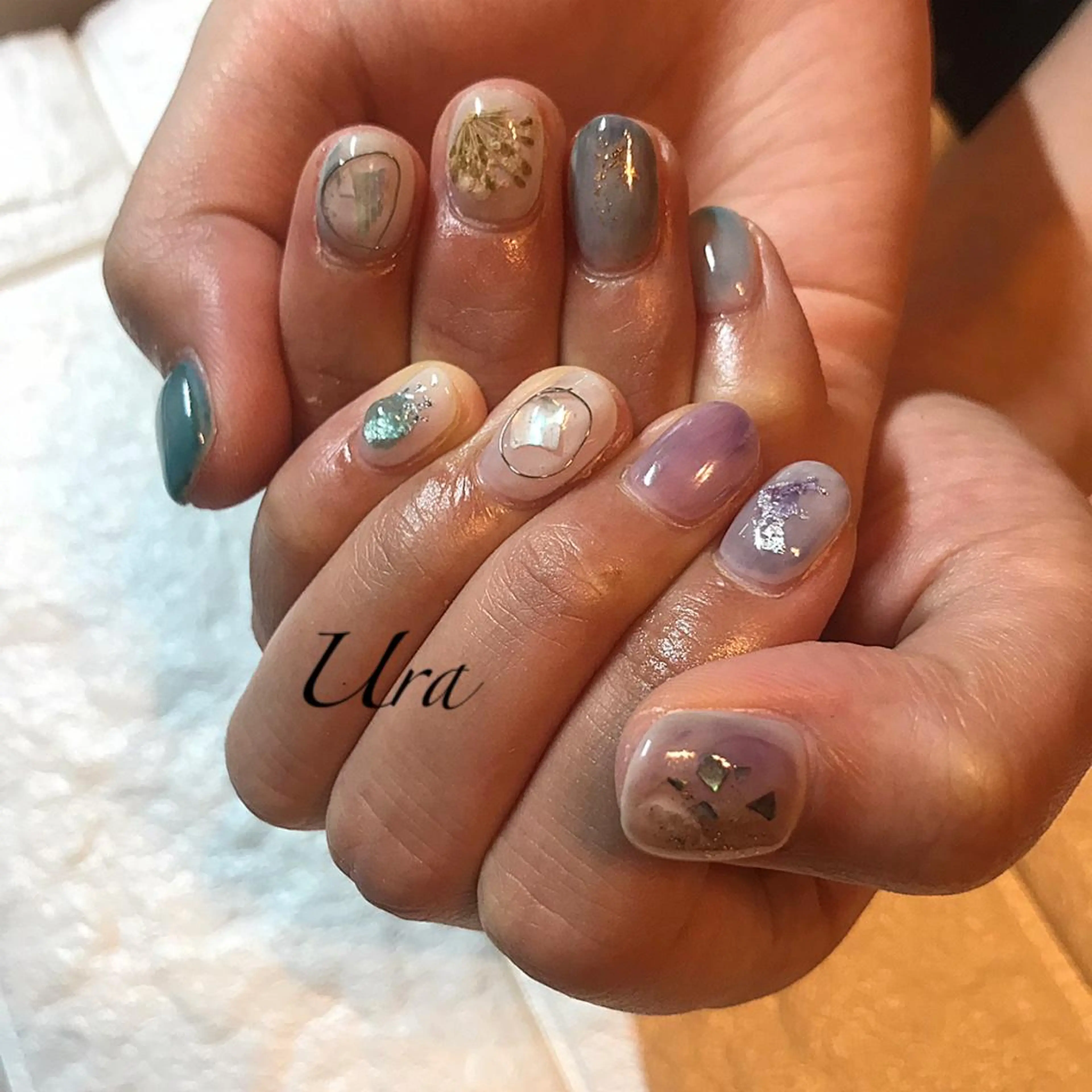 ネイル UrakoNail 《nail》のネイルデザイン