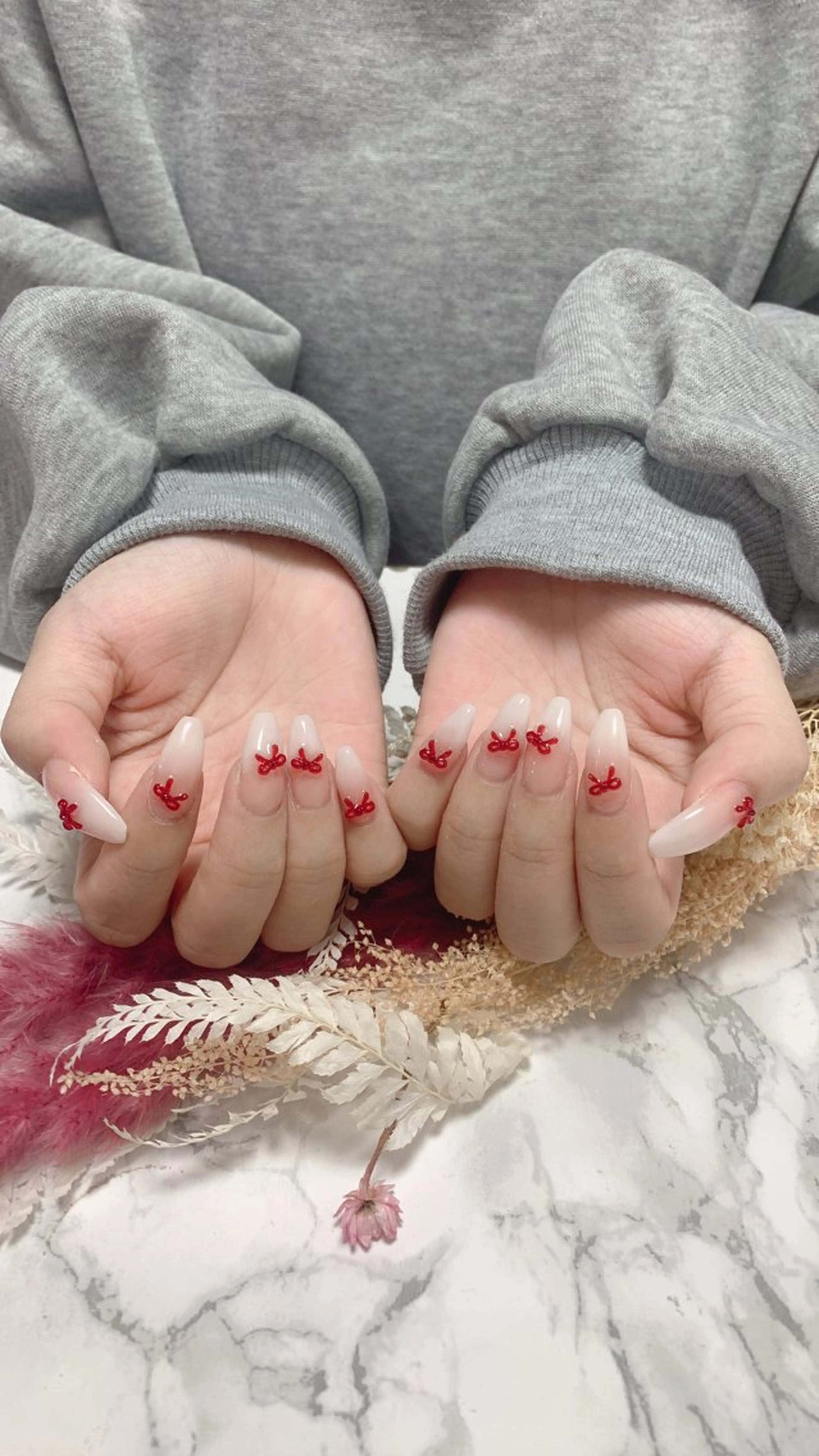 ネイル はな💎ネイル ワンホン、長さ出しのネイルデザイン