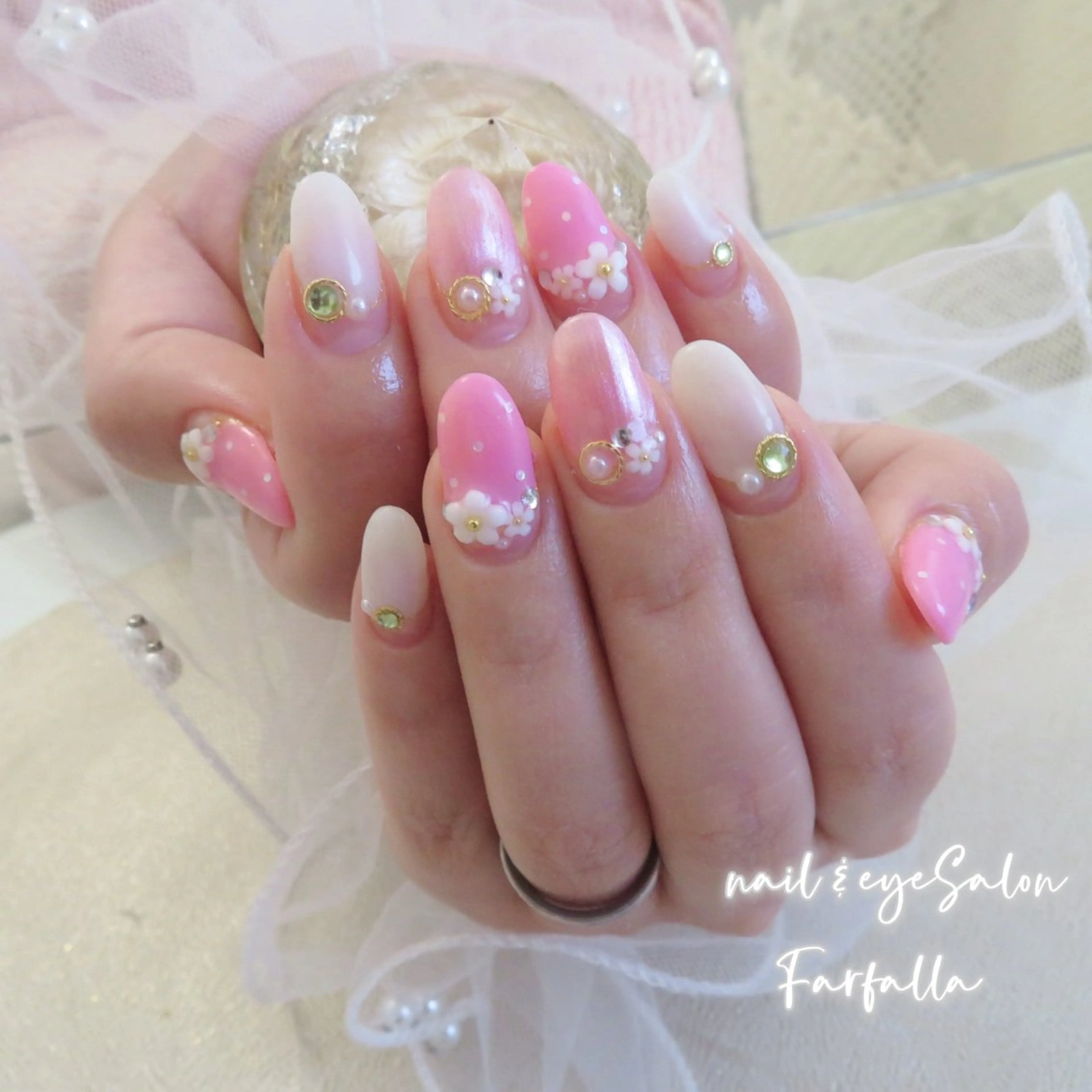 ネイル Farfalla Kieのネイルデザイン