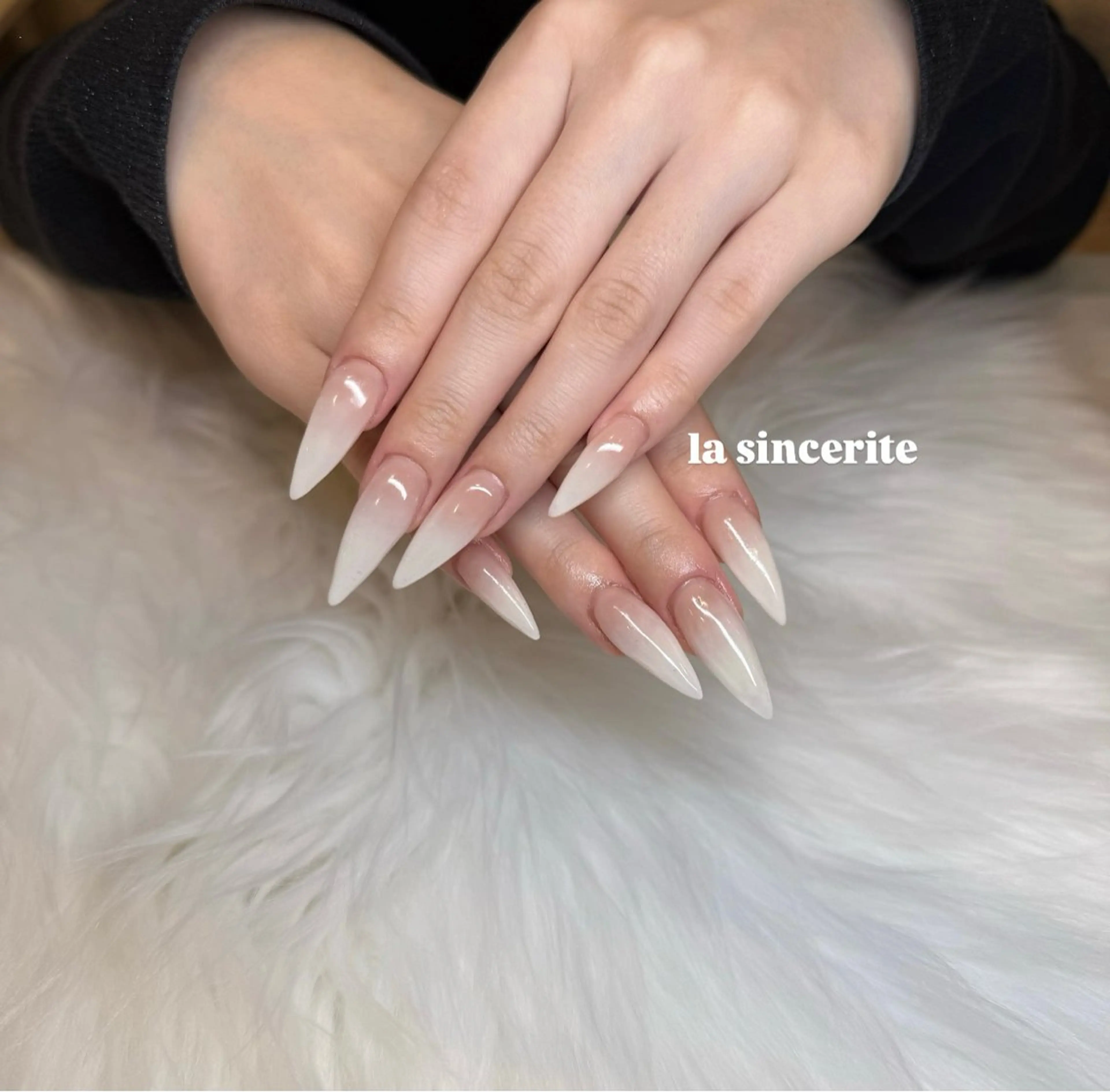 オフあり　長さ出しチップ10本　シンプルコース（フレンチ・グラデーションのみ）の写真