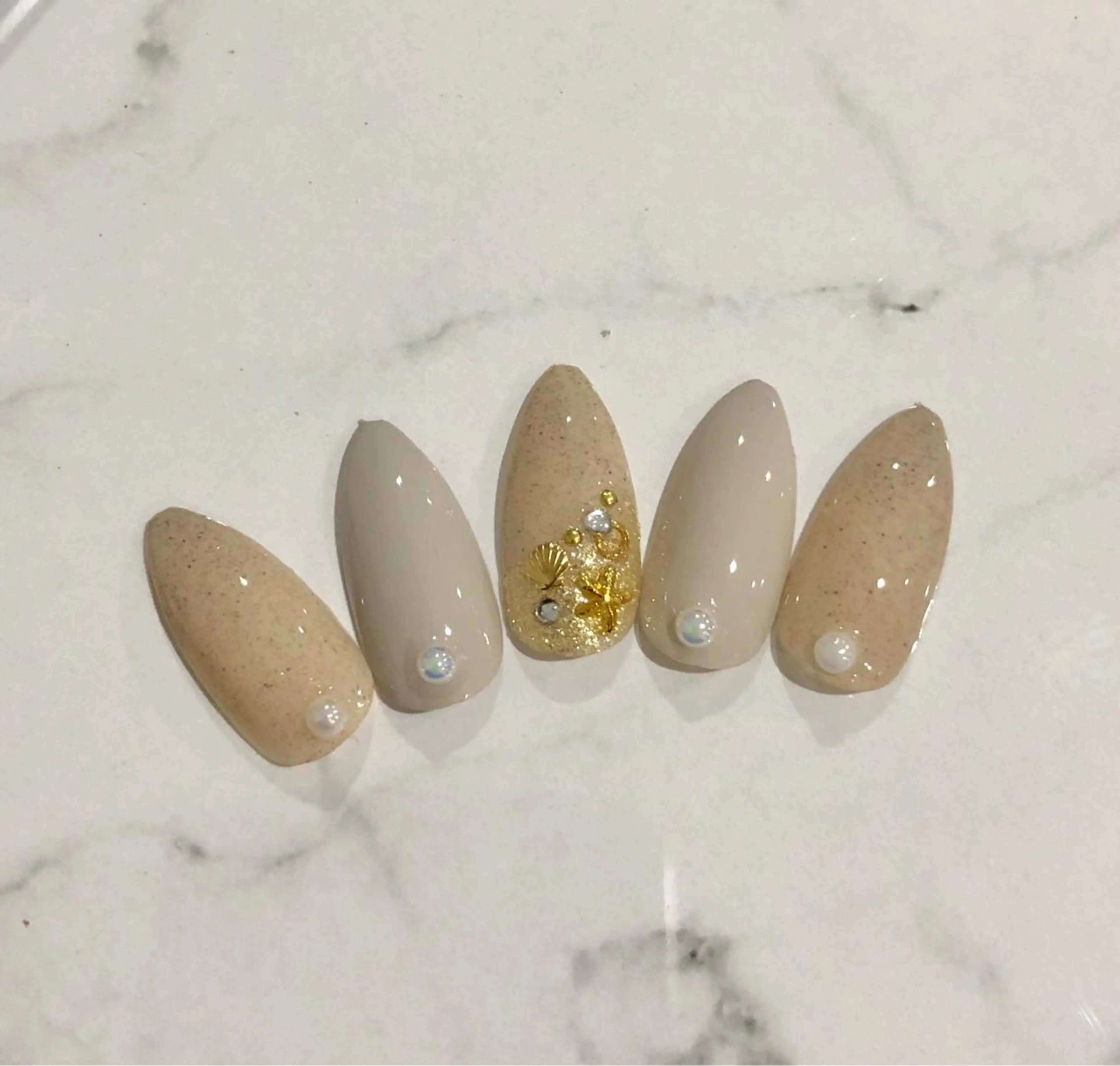 ネイル Ｈ3（エイチスリー）所属・H3 hitoのネイルデザイン