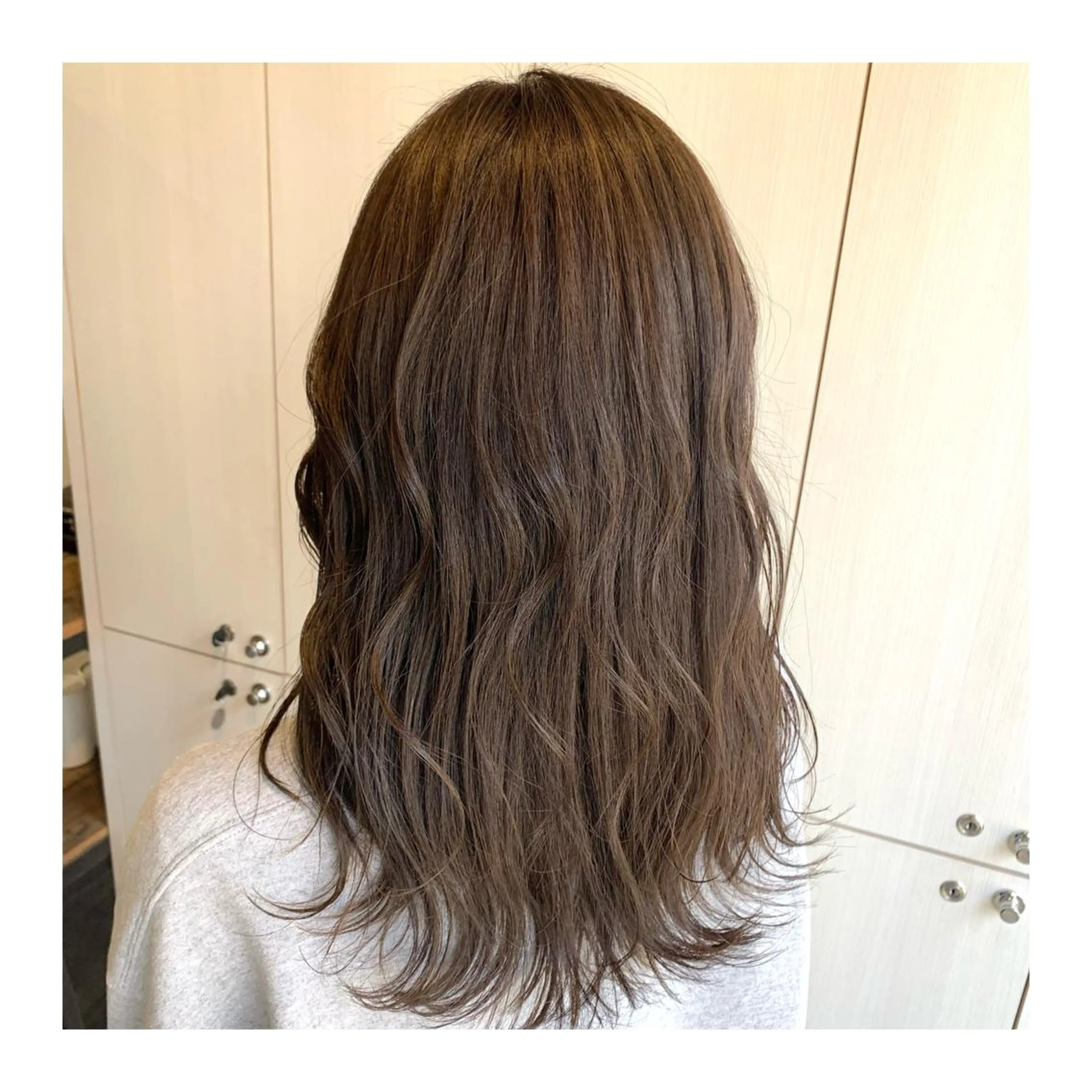 ロング カラー カット ヘアカラー トリートメント あべ ゆうかのヘアスタイル