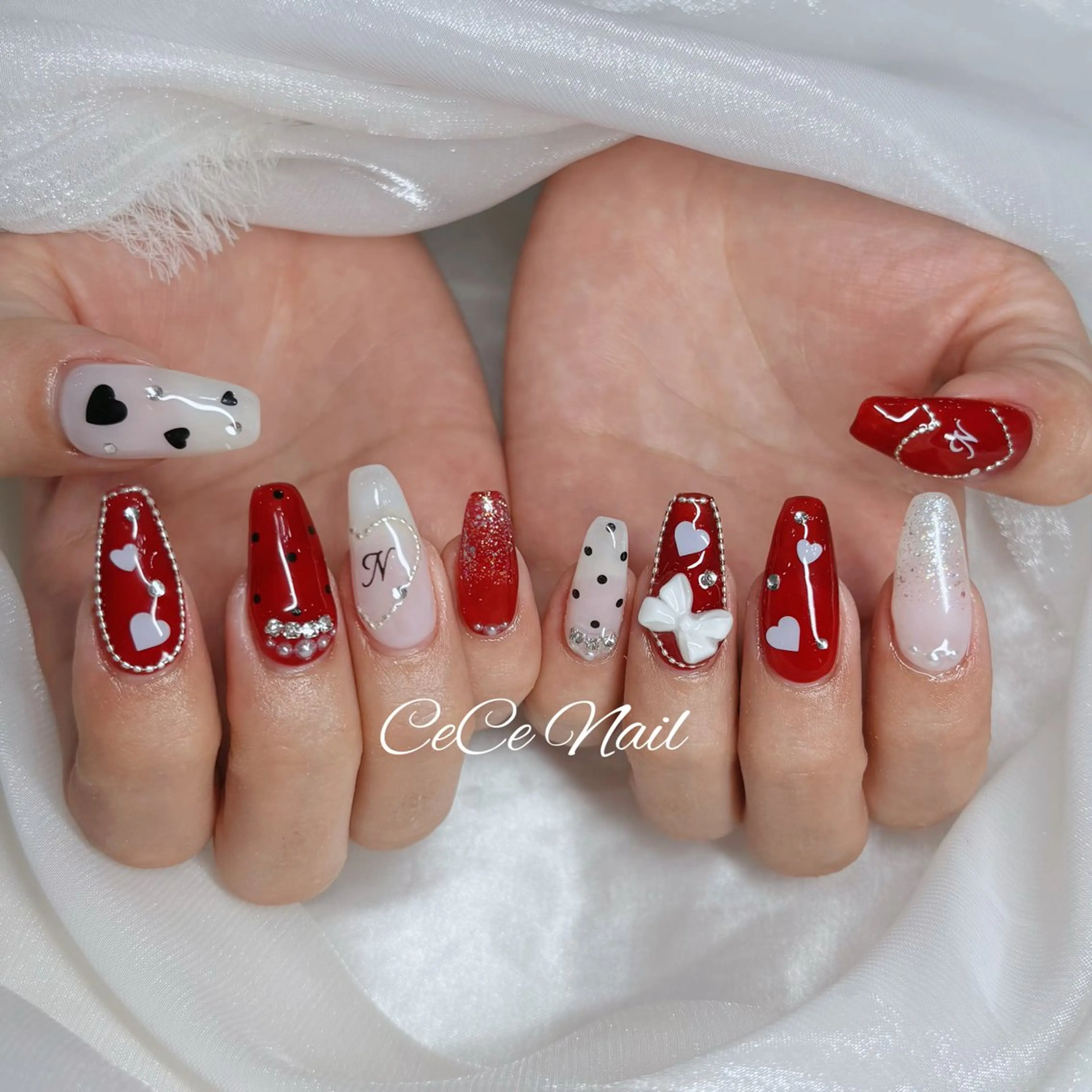 ネイル オーロラネイル 長さ出し フットネイル フレンチネイル ジェルネイル ハンドネイル CeCe Garden所属・CeCeGarden ✨️キラキラワンホンのネイルデザイン