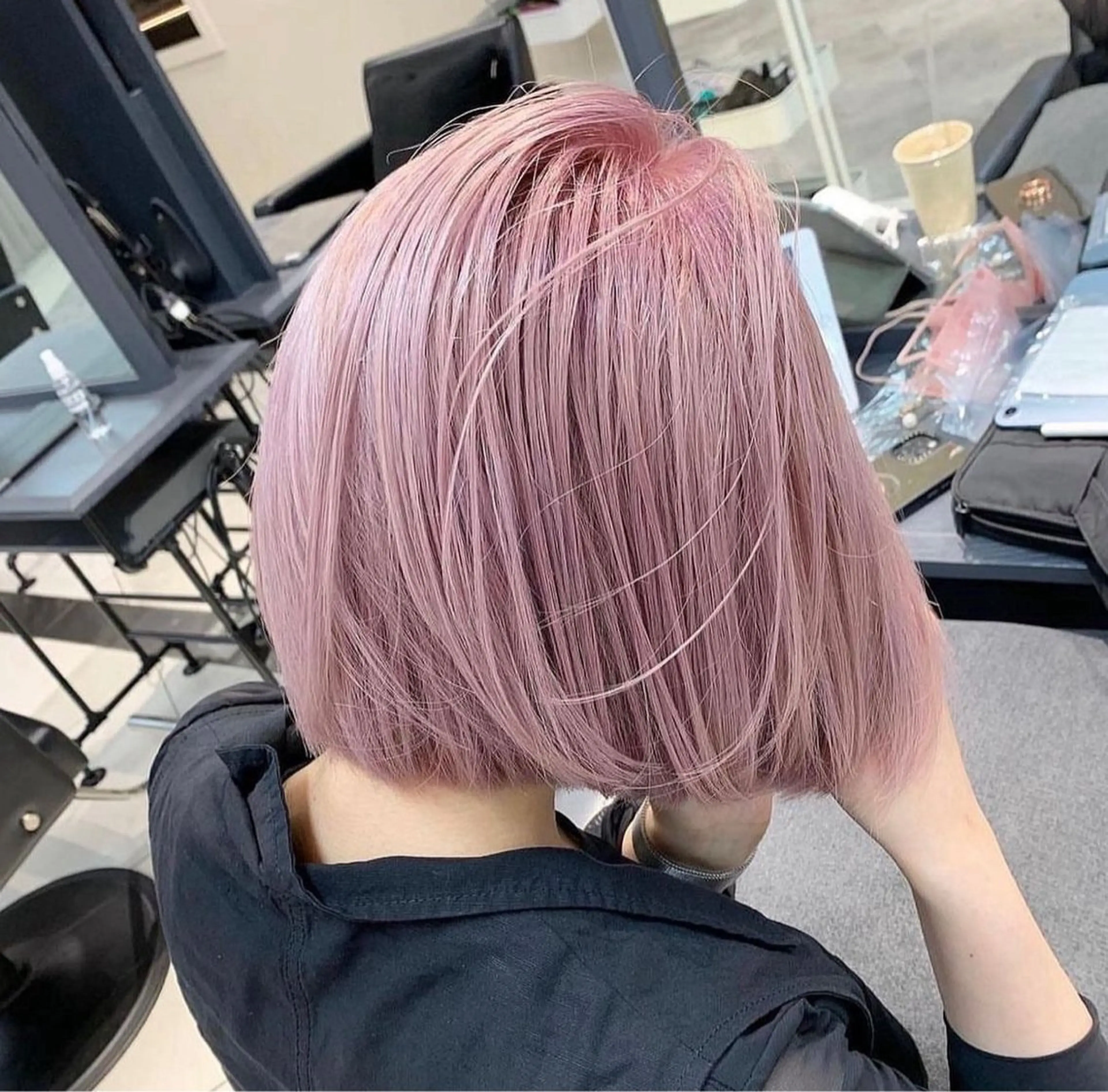 ミディアム カラー ピンクカラー ボブ ナチュラル×色気パ ーマ 渋谷/マナミのヘアスタイル