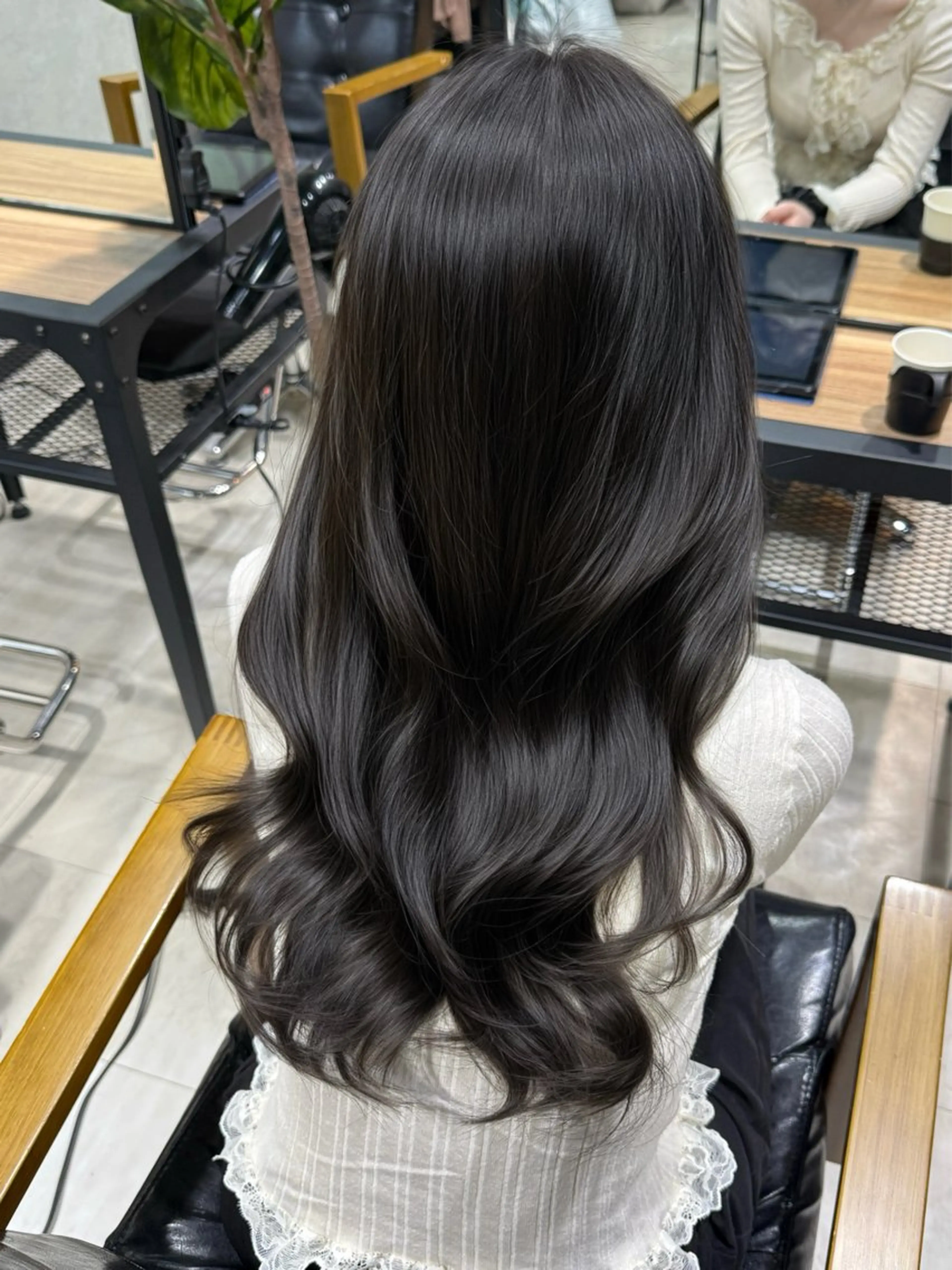 ロング カラー グレージュ ヘアカラー 韓国ヘア りんのヘアスタイル