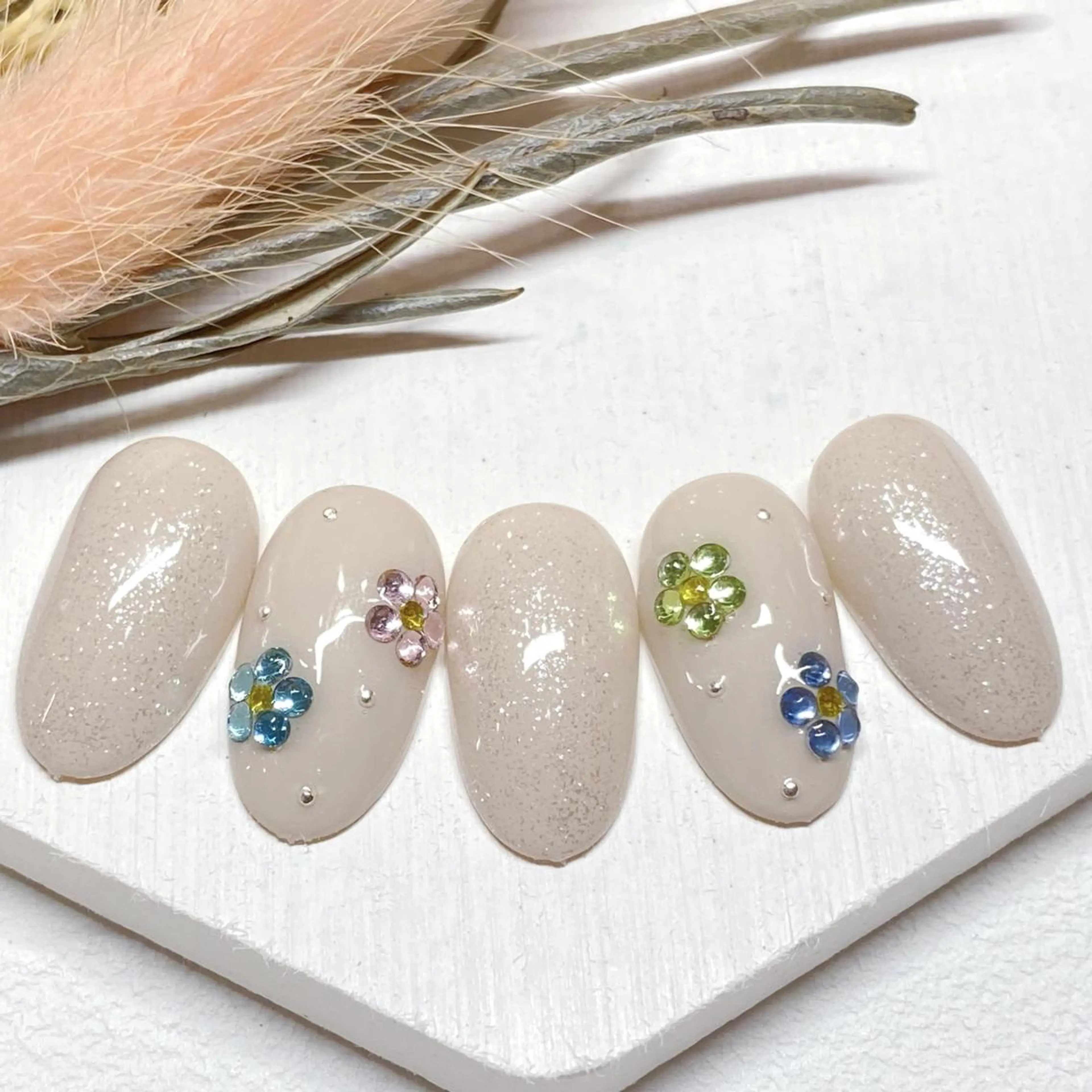 ネイル ジェルネイル ソフトジェル zina 千葉2nd NONのネイルデザイン