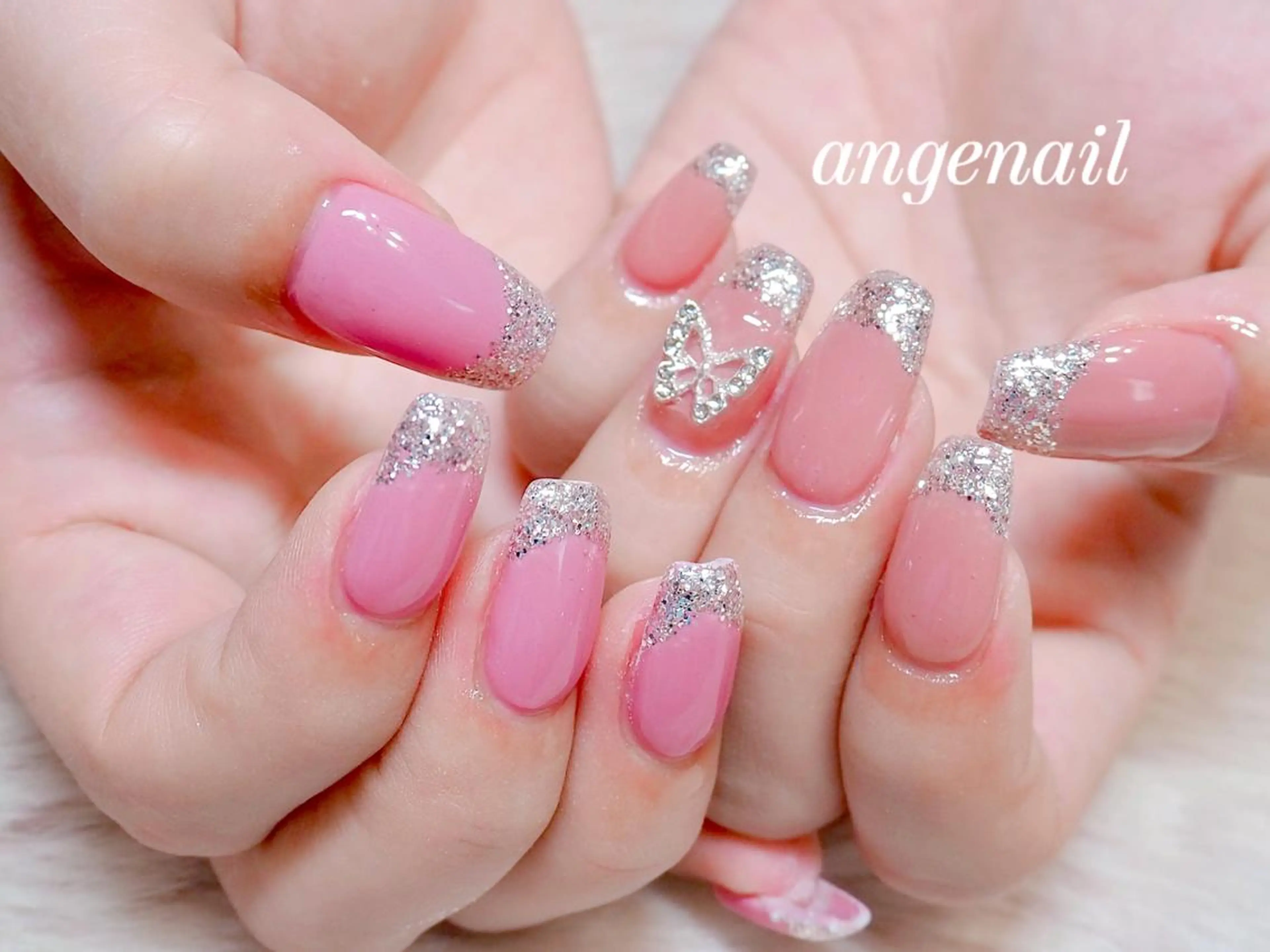 ネイル ハンドネイル オーナーネイリスト MAKIのネイルデザイン