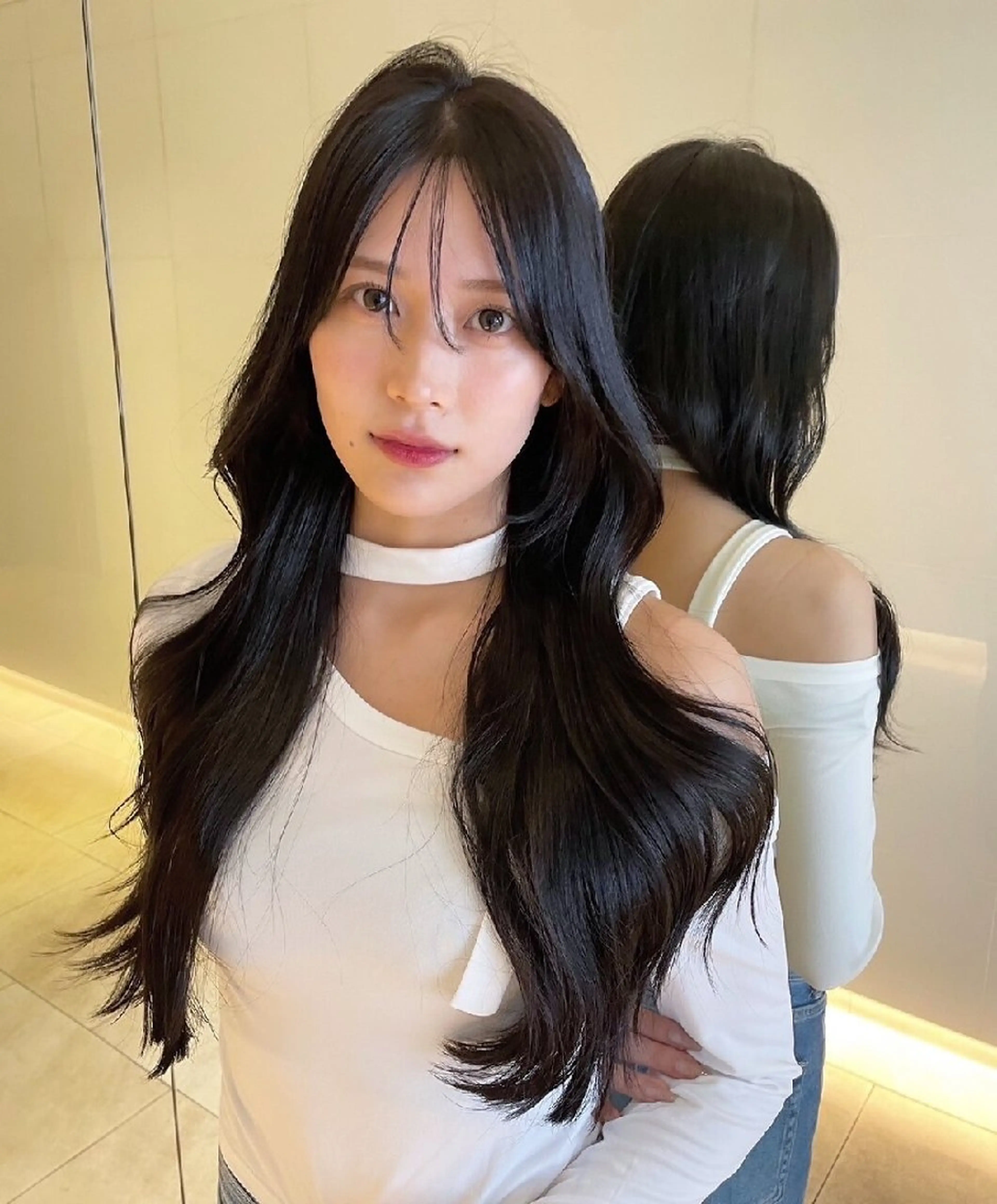 カラー ロング カット トリートメント Lond Mirrorのヘアスタイル