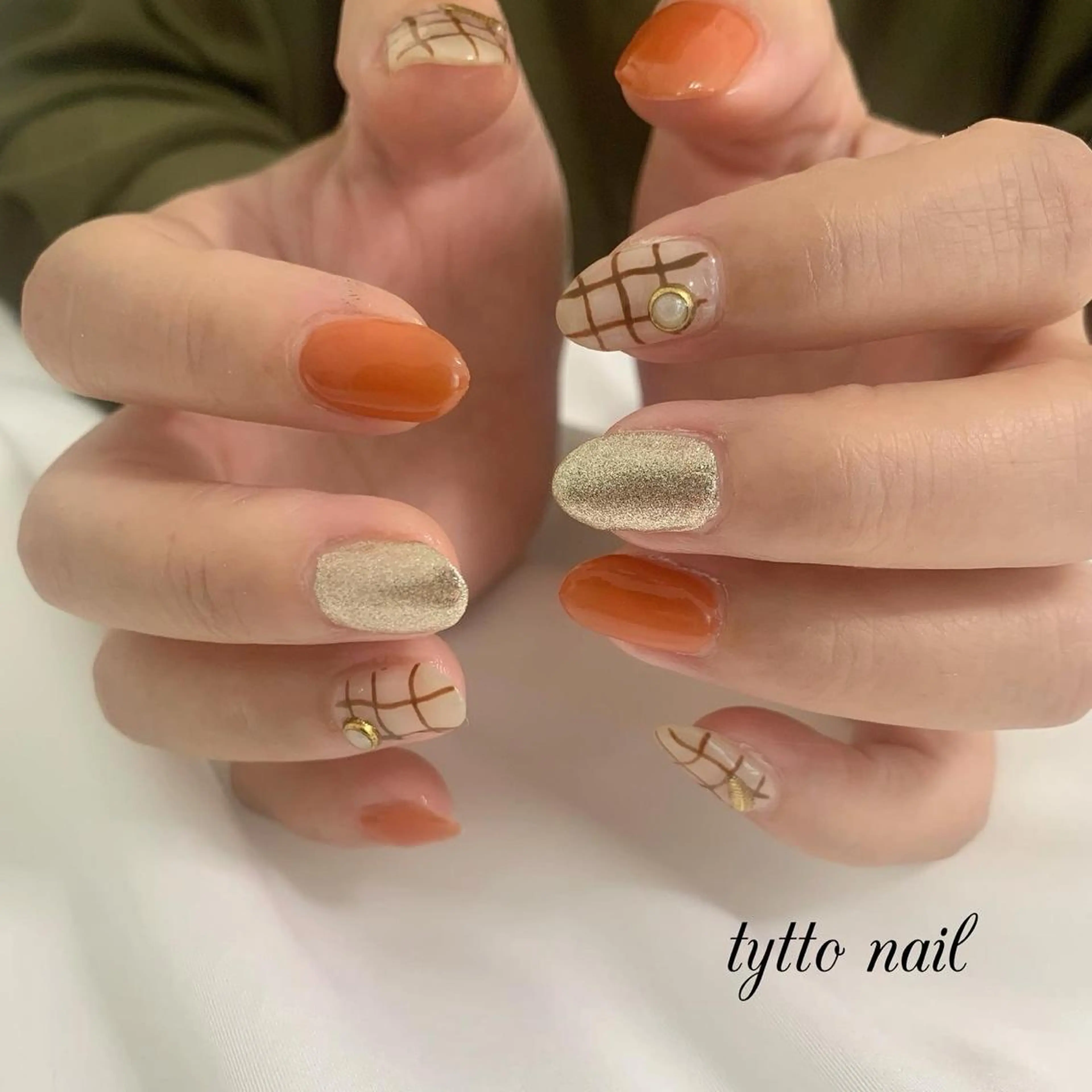 ネイル 韓国ネイル ラメ(グリッター) オレンジ ハンドネイル tytto nail ❤︎‪‪eri‪‪のネイルデザイン