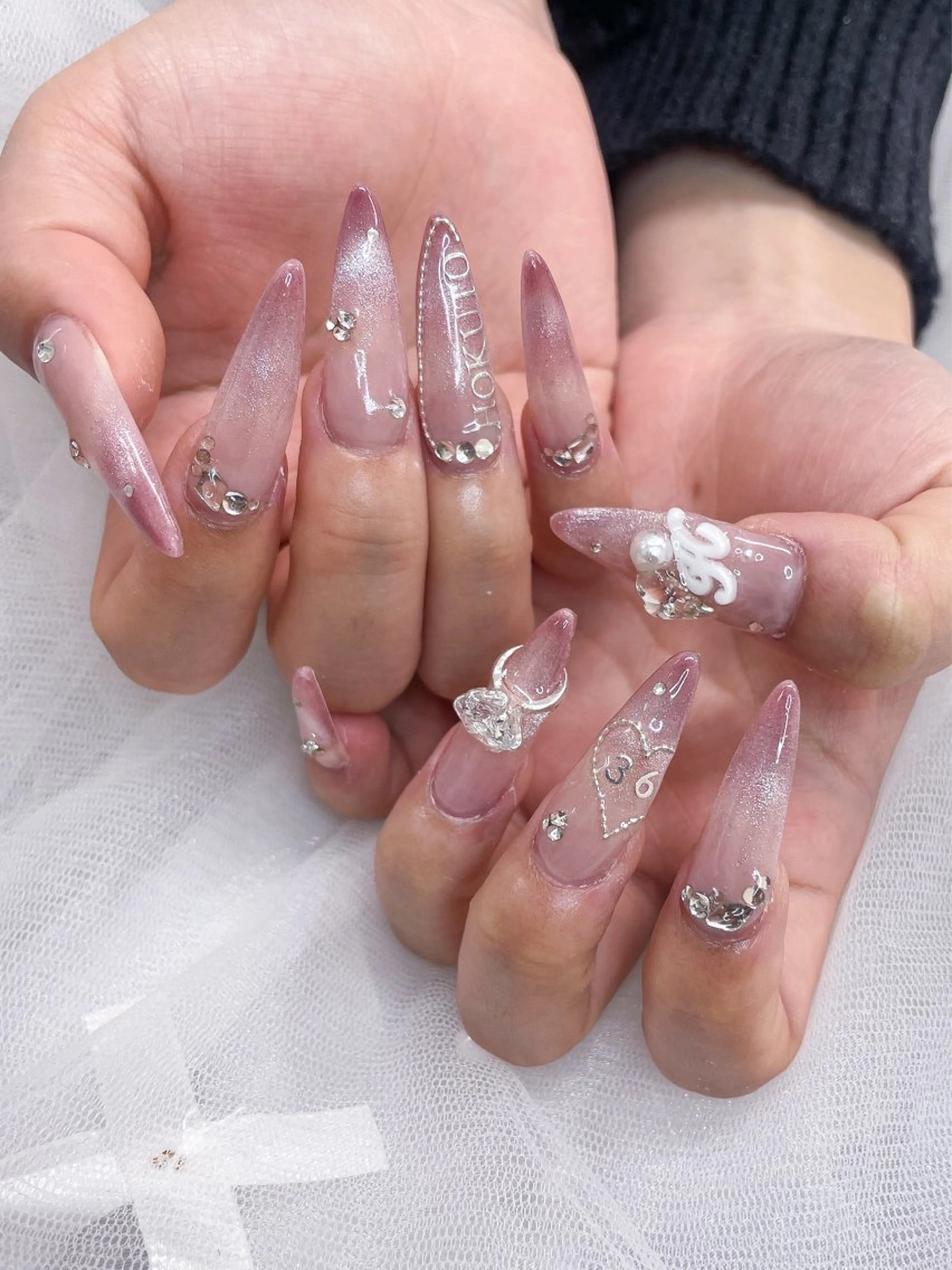 ネイル ロングネイル ハンドネイル 五十嵐 美智のネイルデザイン