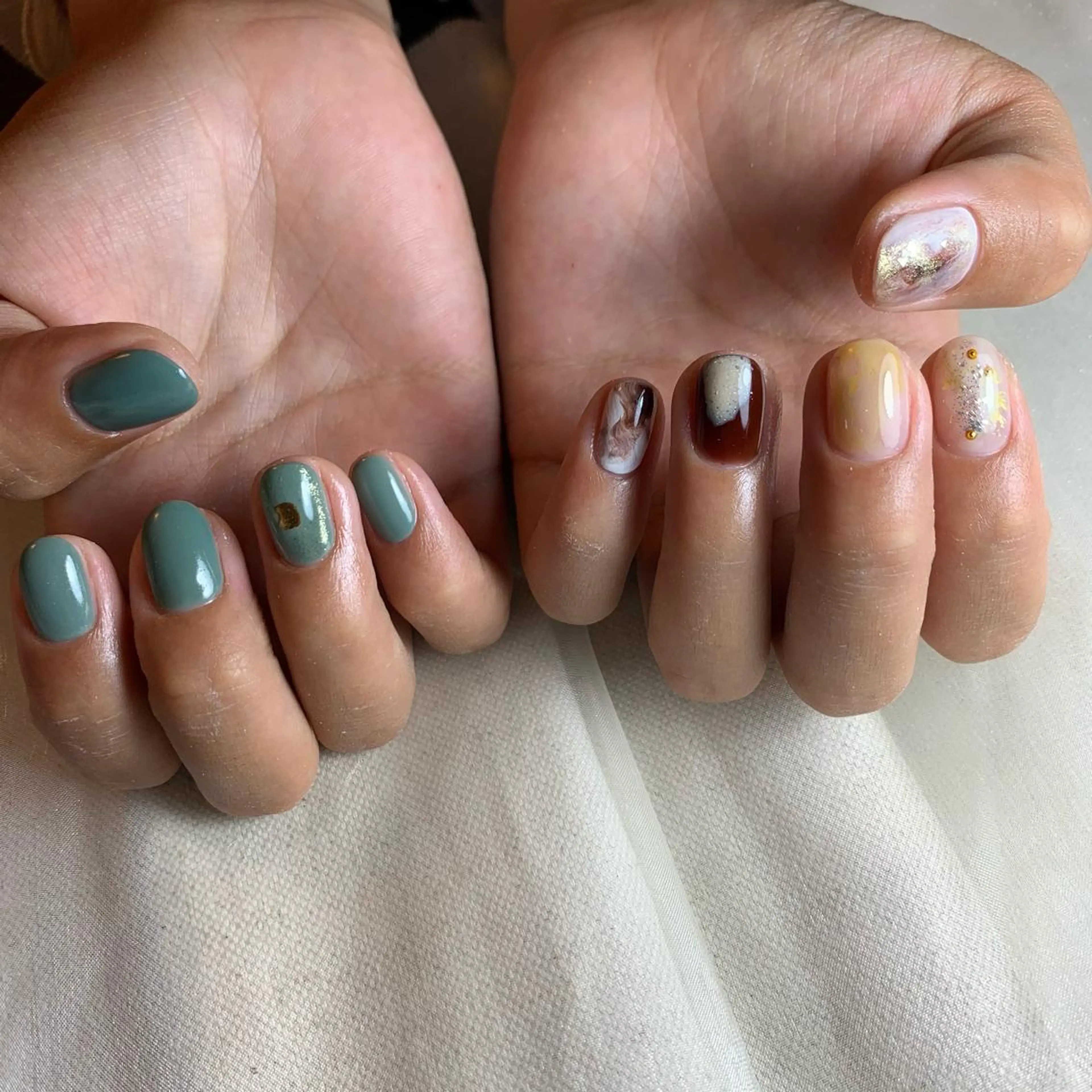 ネイル ハンドネイル repos~ルポ~所属・里見 麗のネイルデザイン