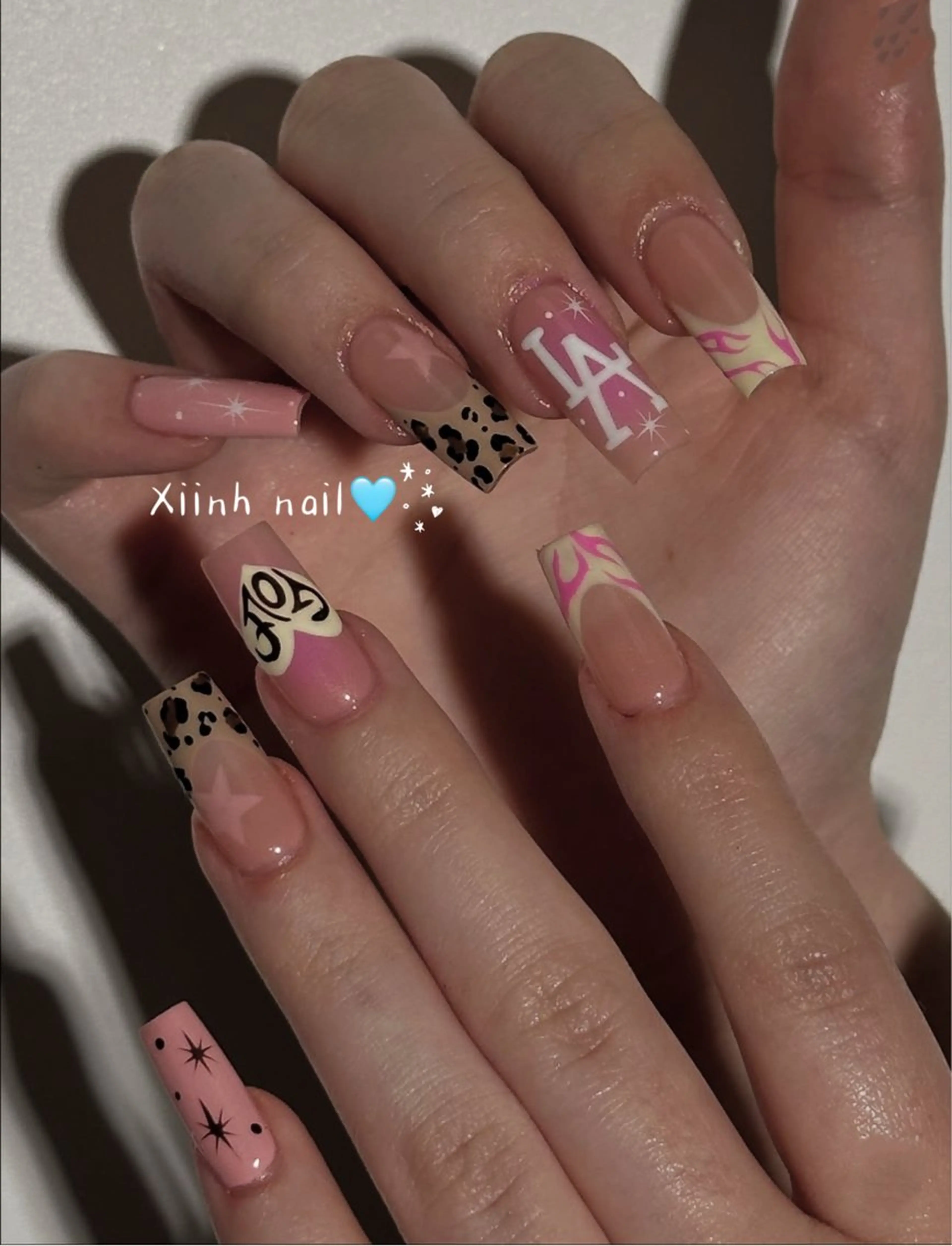 ネイル ブラウン チークネイル 桜ネイル 長さ出し フットネイル ハンドネイル XIINH NAIL SALONのネイルデザイン