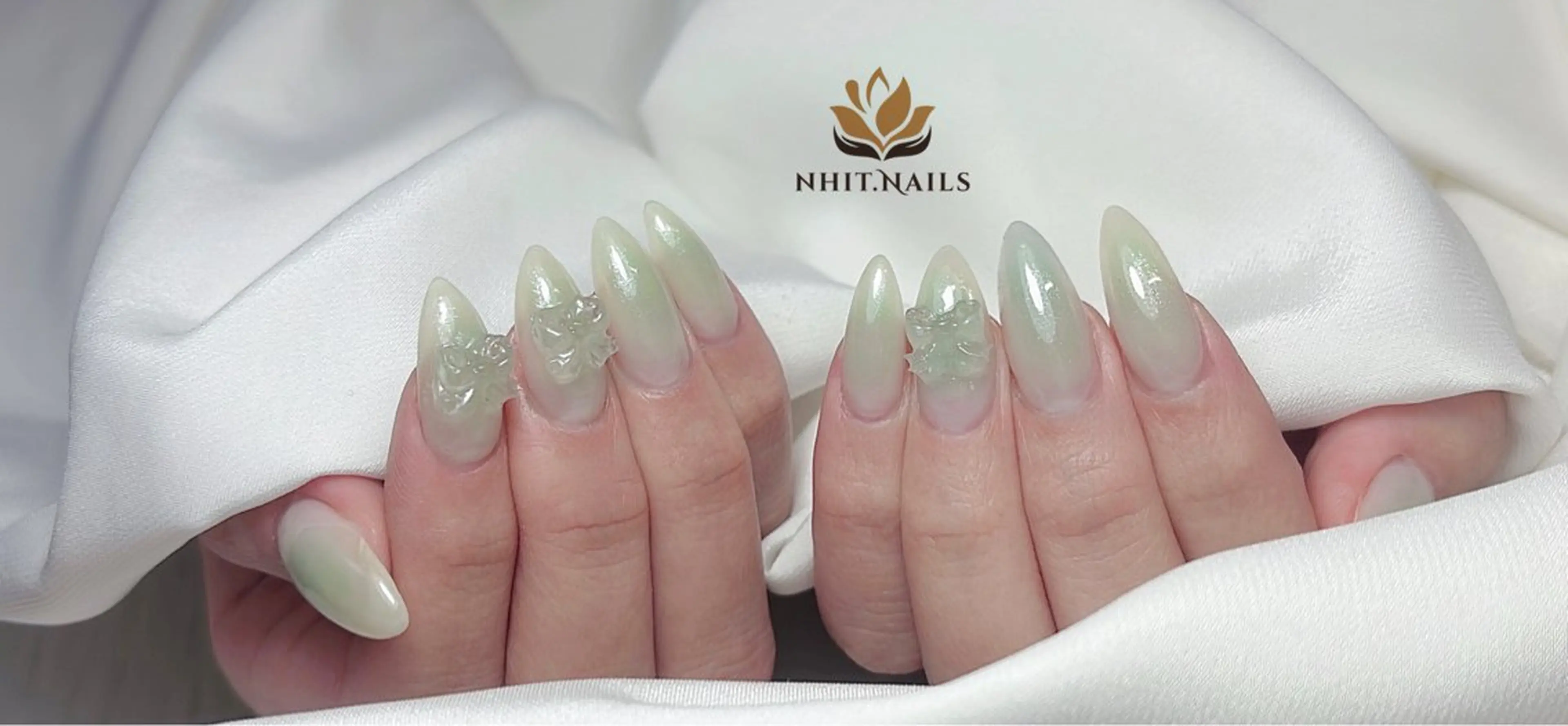 ネイル Nhit Nailsのネイルデザイン
