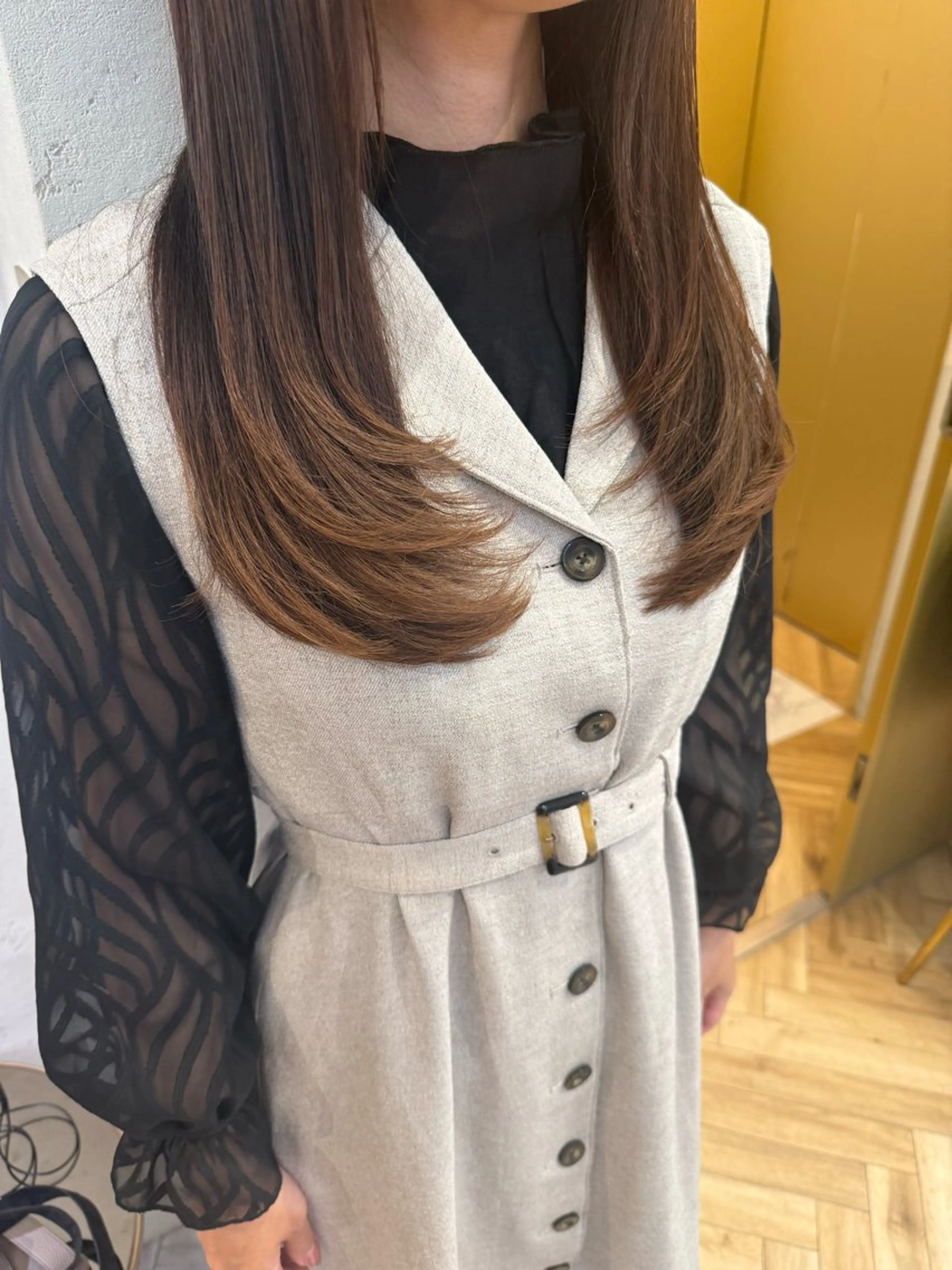 セミロング 透明感カラー│ レイヤーヘア中居美樹のヘアスタイル