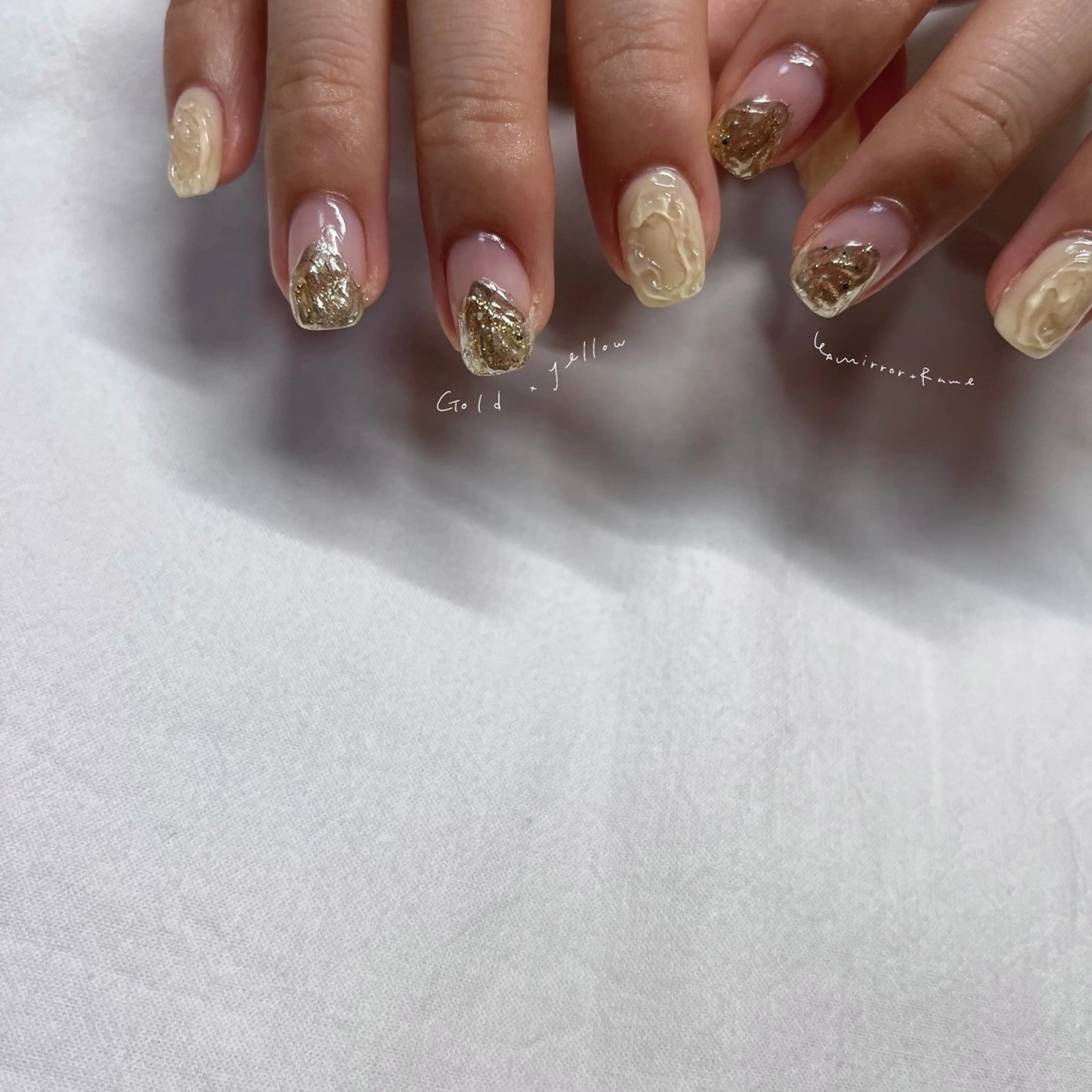 ネイル ラメ(グリッター) ミラーネイル ハンドネイル &. momoのネイルデザイン