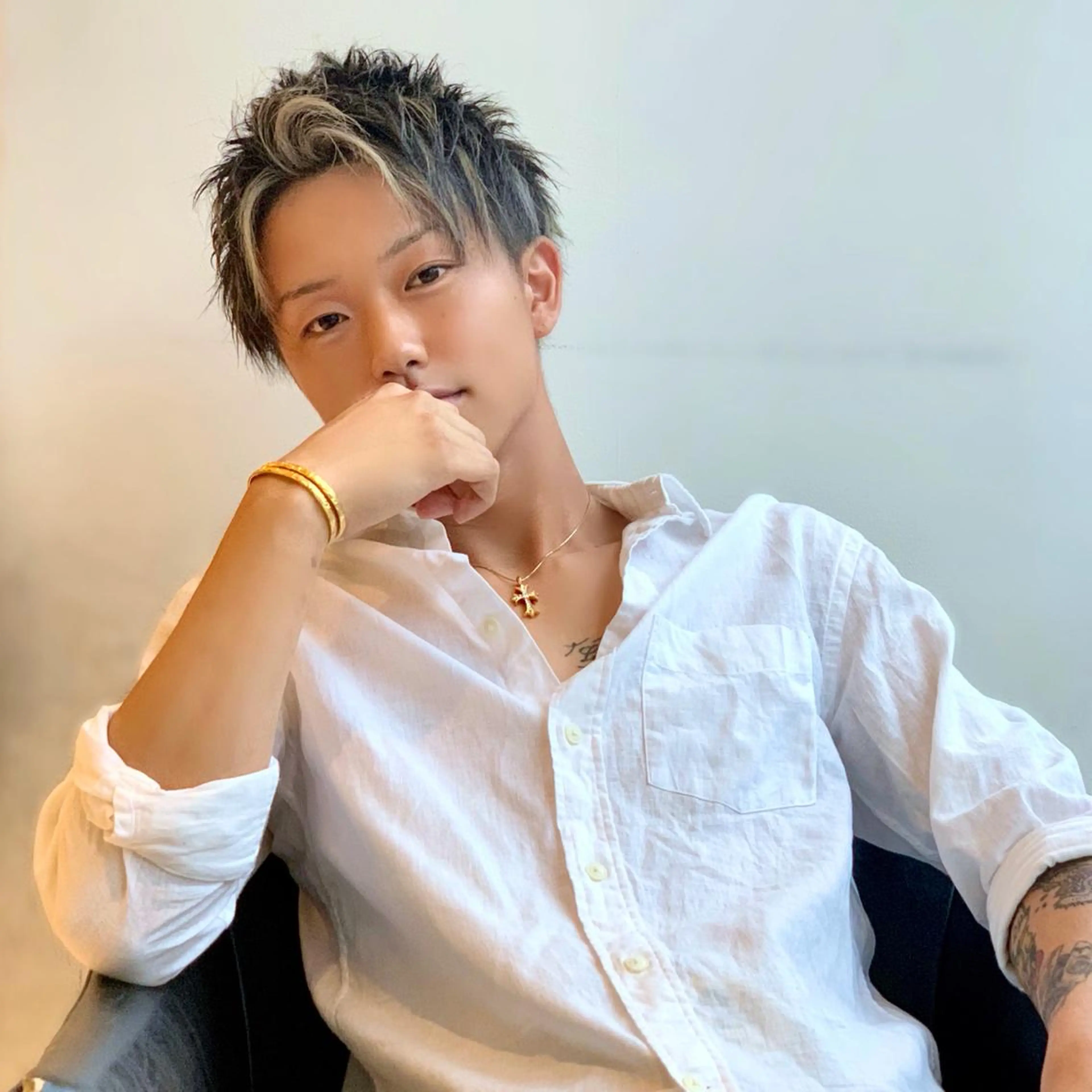 カラー メンズ アップバング メンズハイライト ハイライトカラー カット ヘアカラー トリートメント メンズ専門　井藤 雅也のヘアスタイル