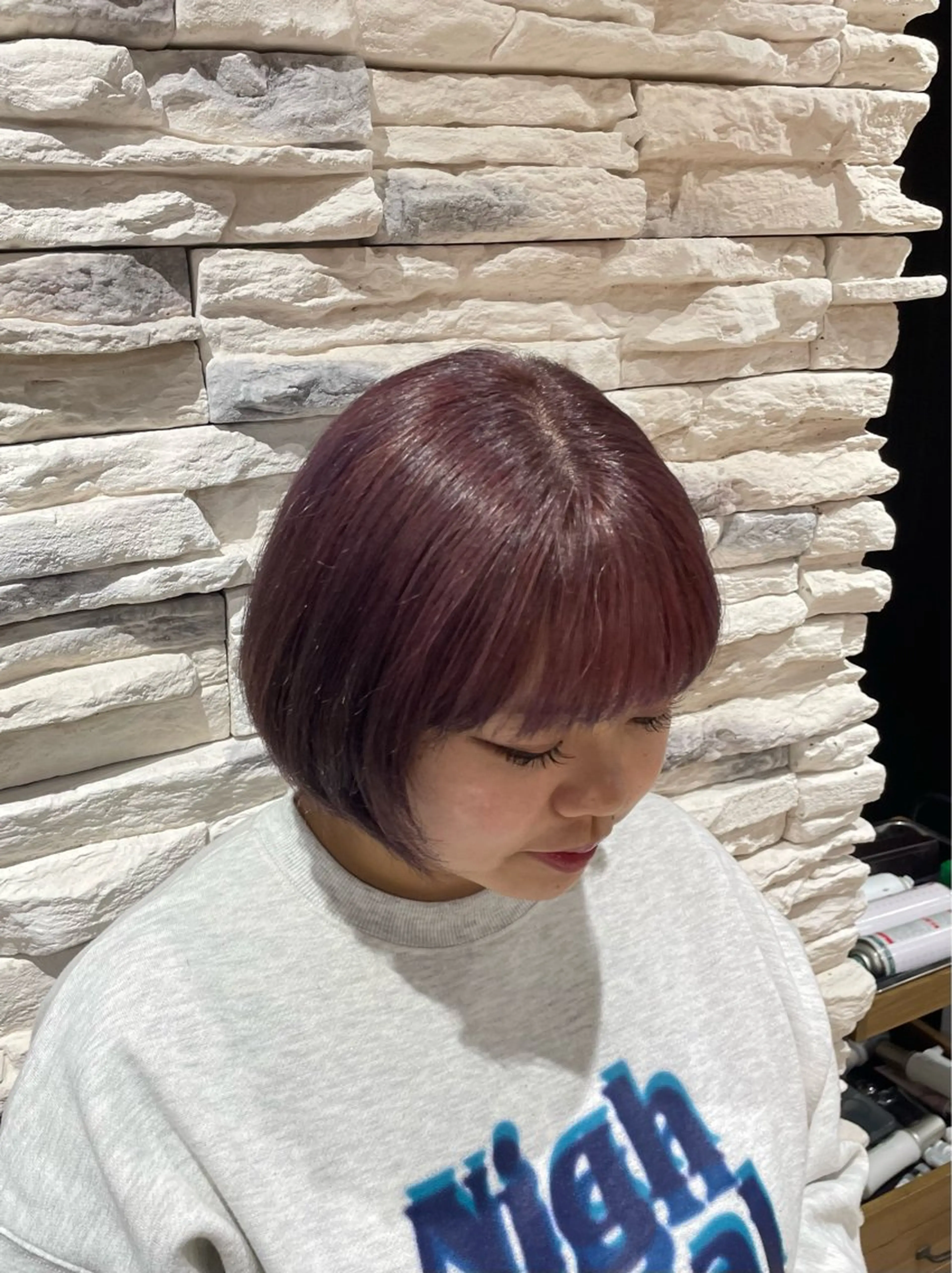 ショート カラー ブリーチ ピンクカラー 𝐚𝐨𝐢/カット /パーマモデルのヘアスタイル