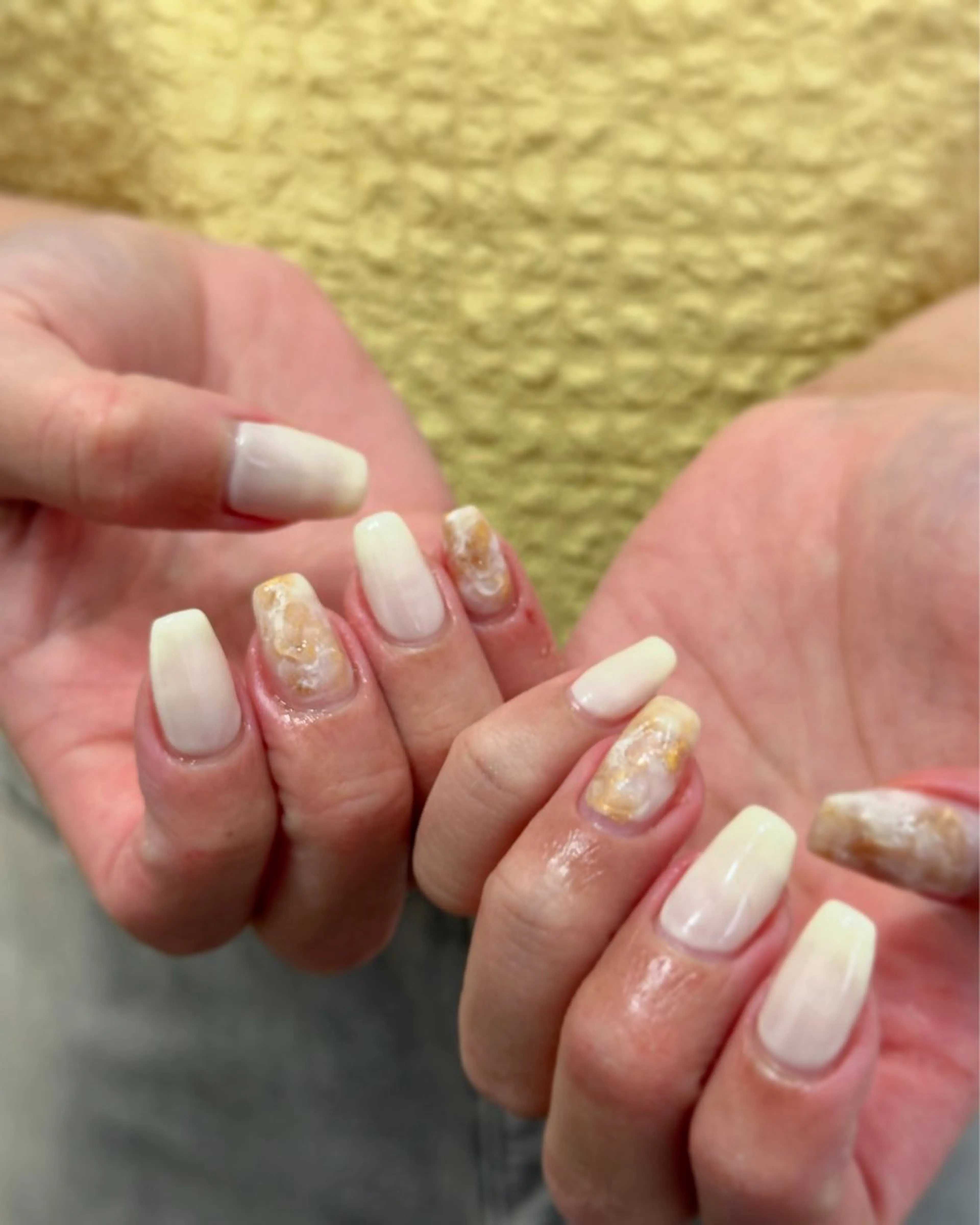 ネイル キラキラネイル ハンドネイル フットネイル kiii.__ ✴︎*のネイルデザイン