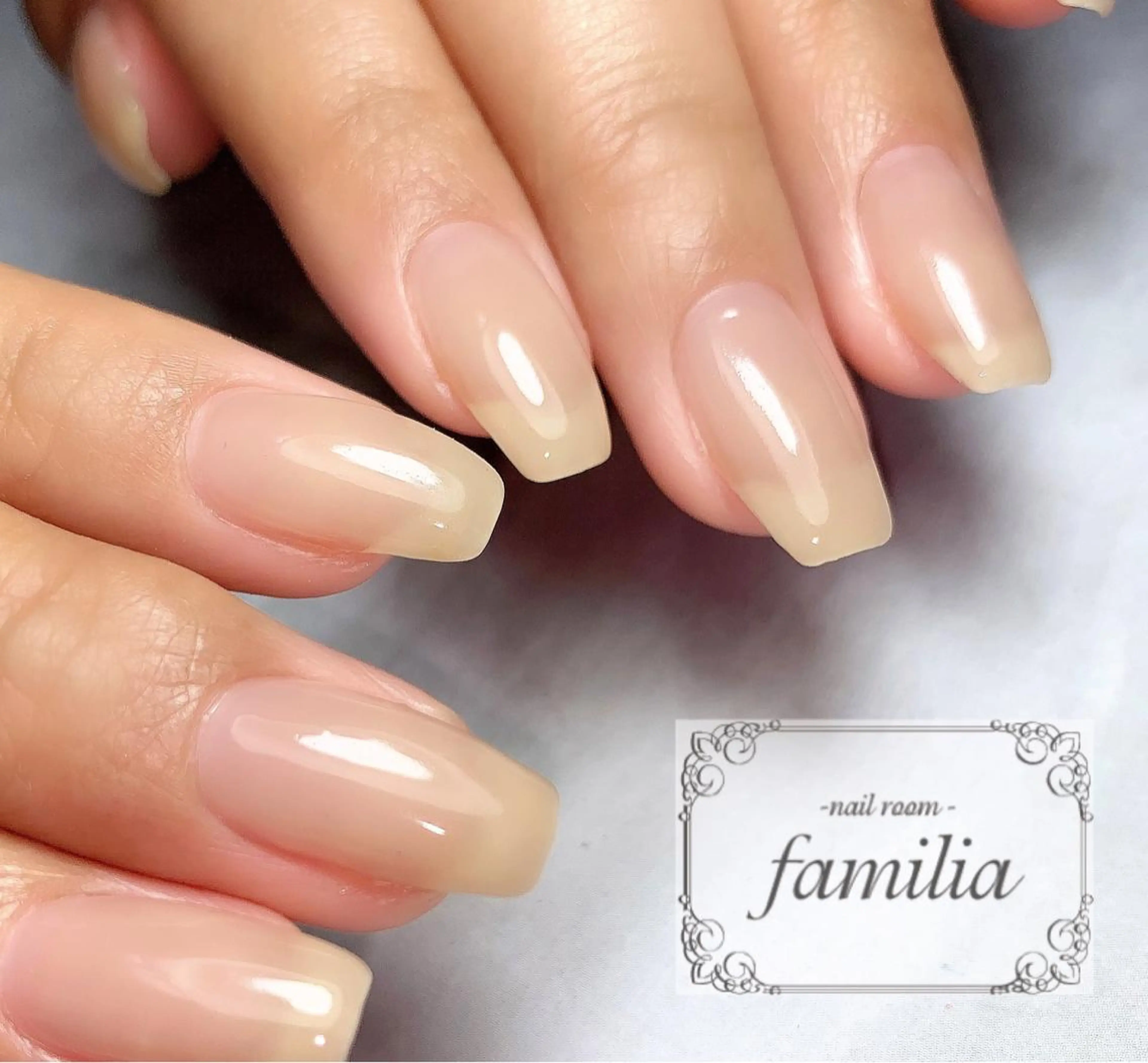 ネイル ハンドネイル -nailroom- familiaのネイルデザイン
