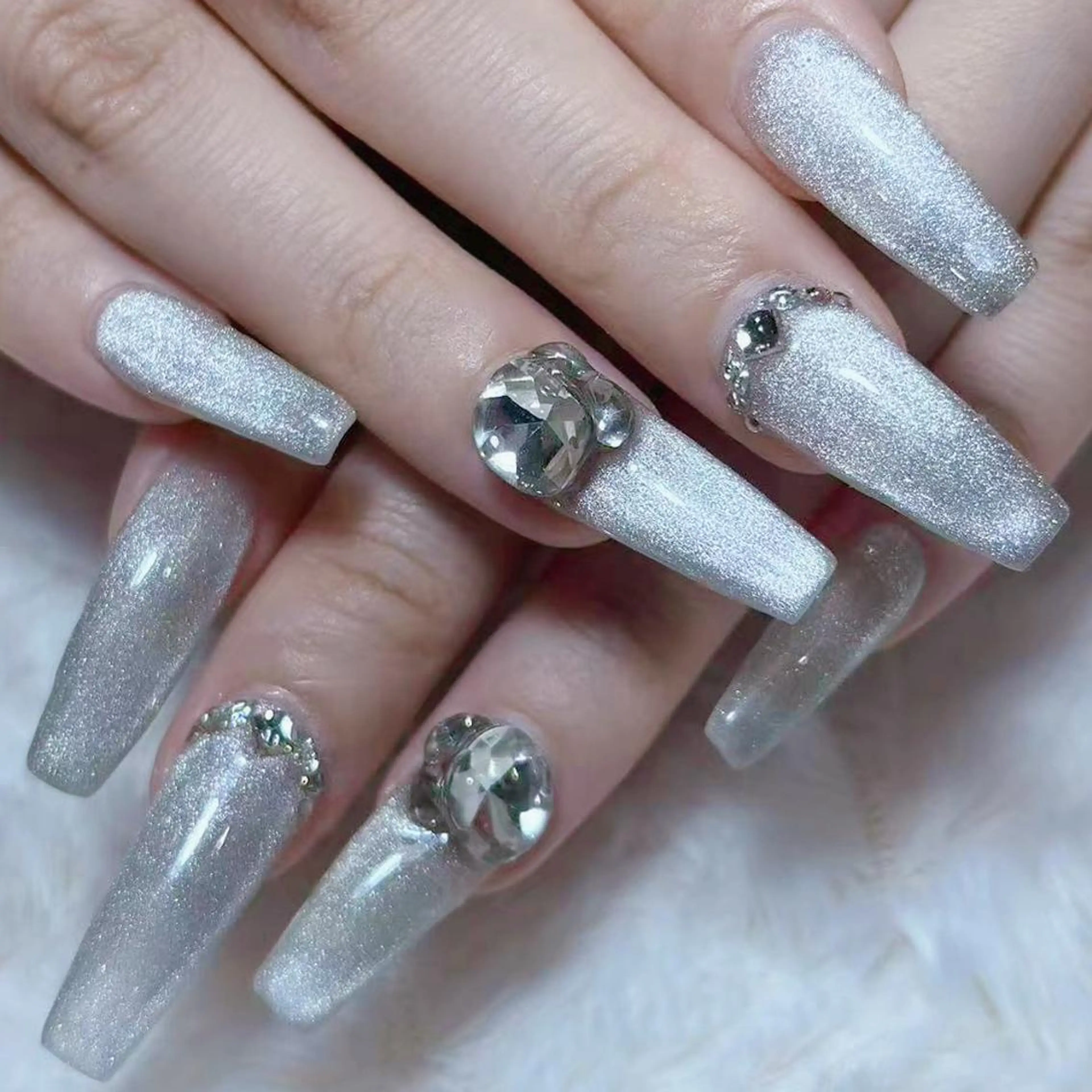 ネイル アートネイル オーロラネイル フラッシュネイル ガーリー キラキラネイル DIAMOND NailStudioのネイルデザイン