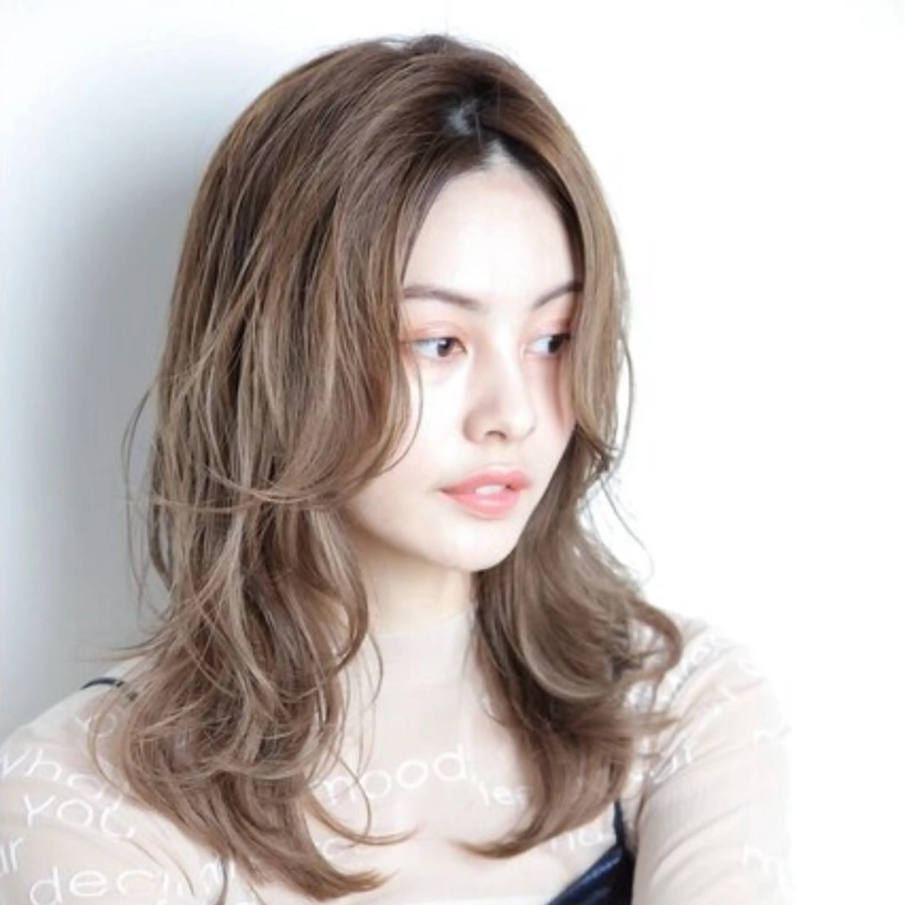 ミディアム カラー ハイトーン/ボブ/ ハイライト🤍涼介のヘアスタイル