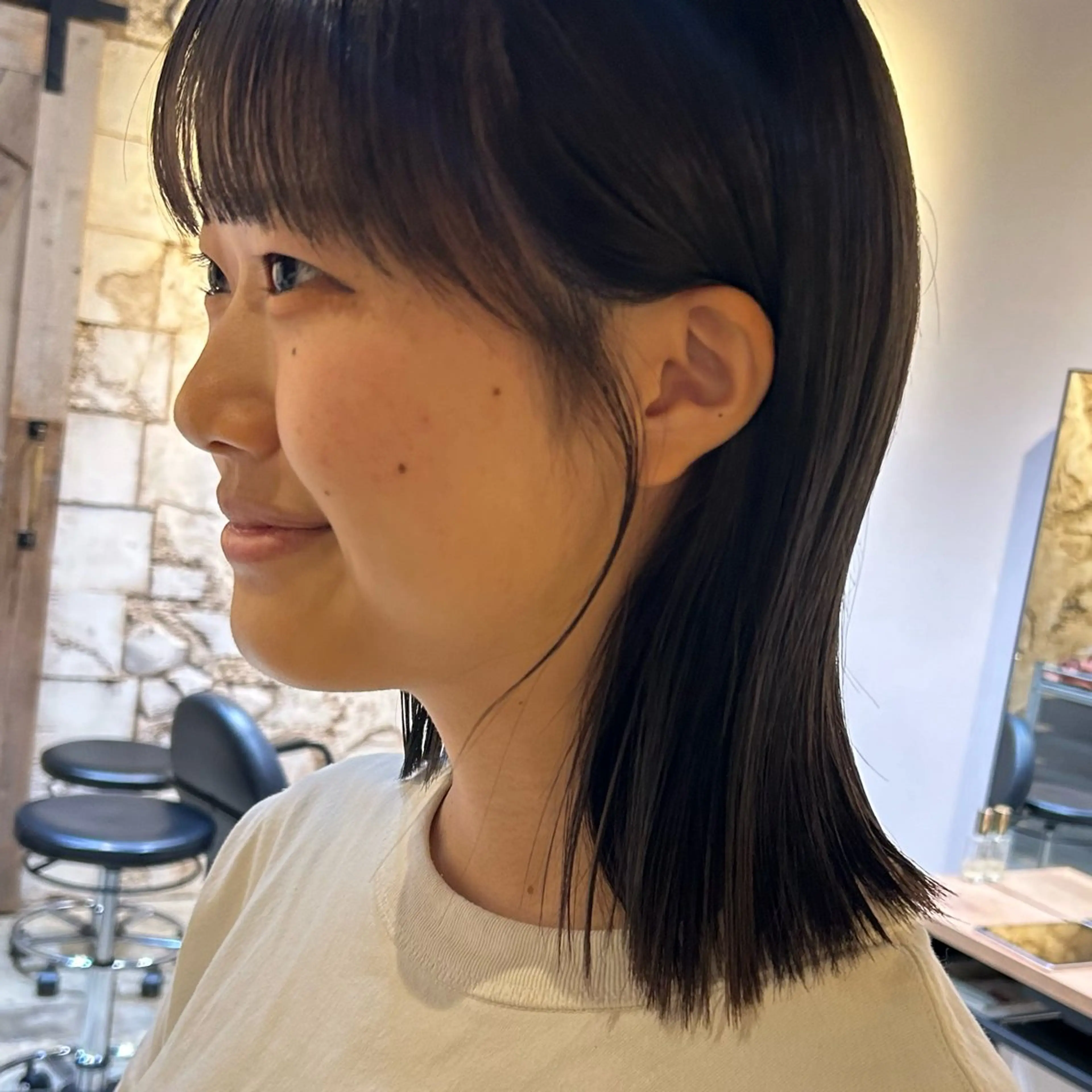 ミディアム 外ハネヘア LoE【ロエ】所属・北原 紗希のヘアスタイル