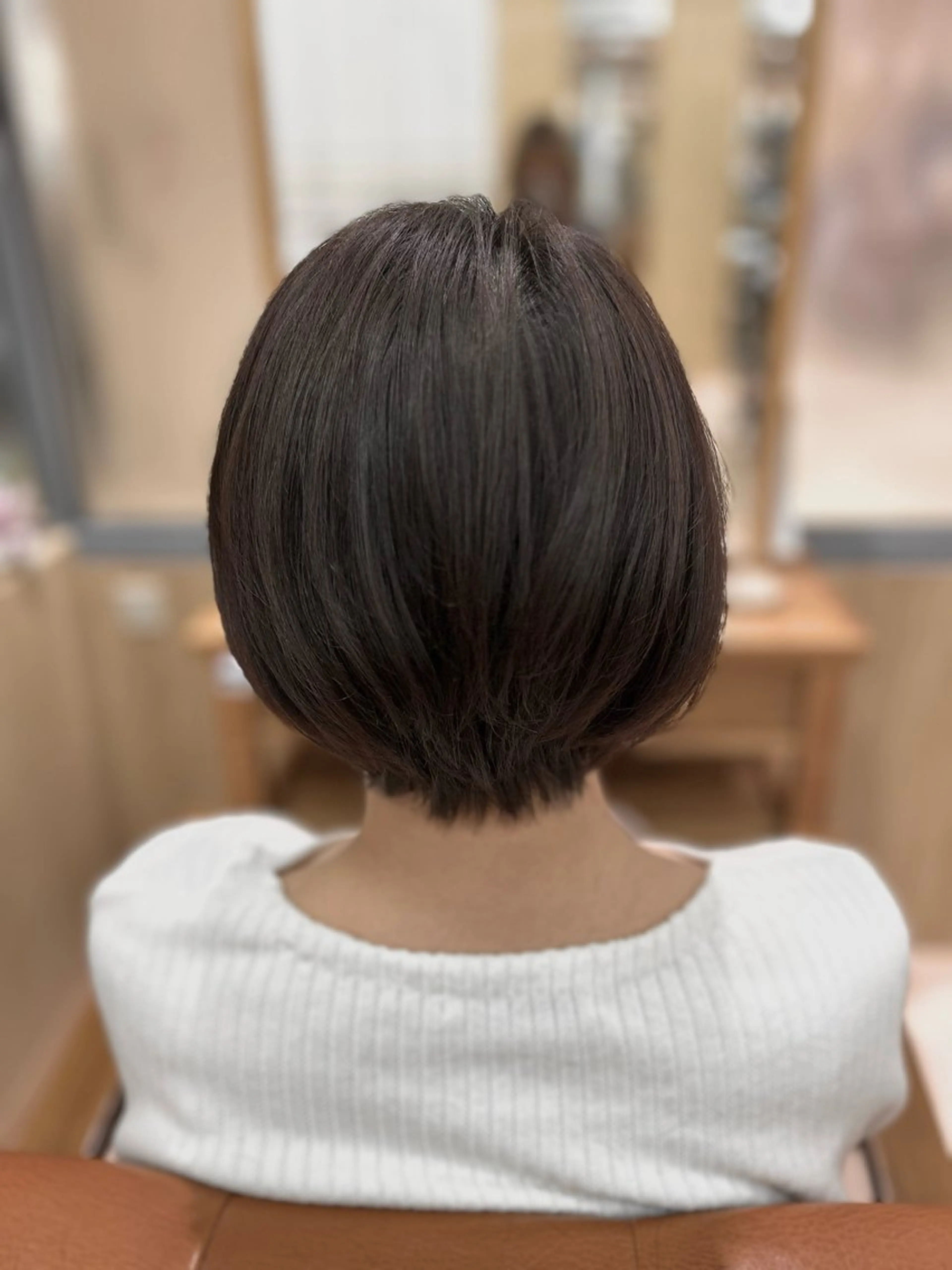 ショート とまべちひな/ショー ト/透明感カラーのヘアスタイル