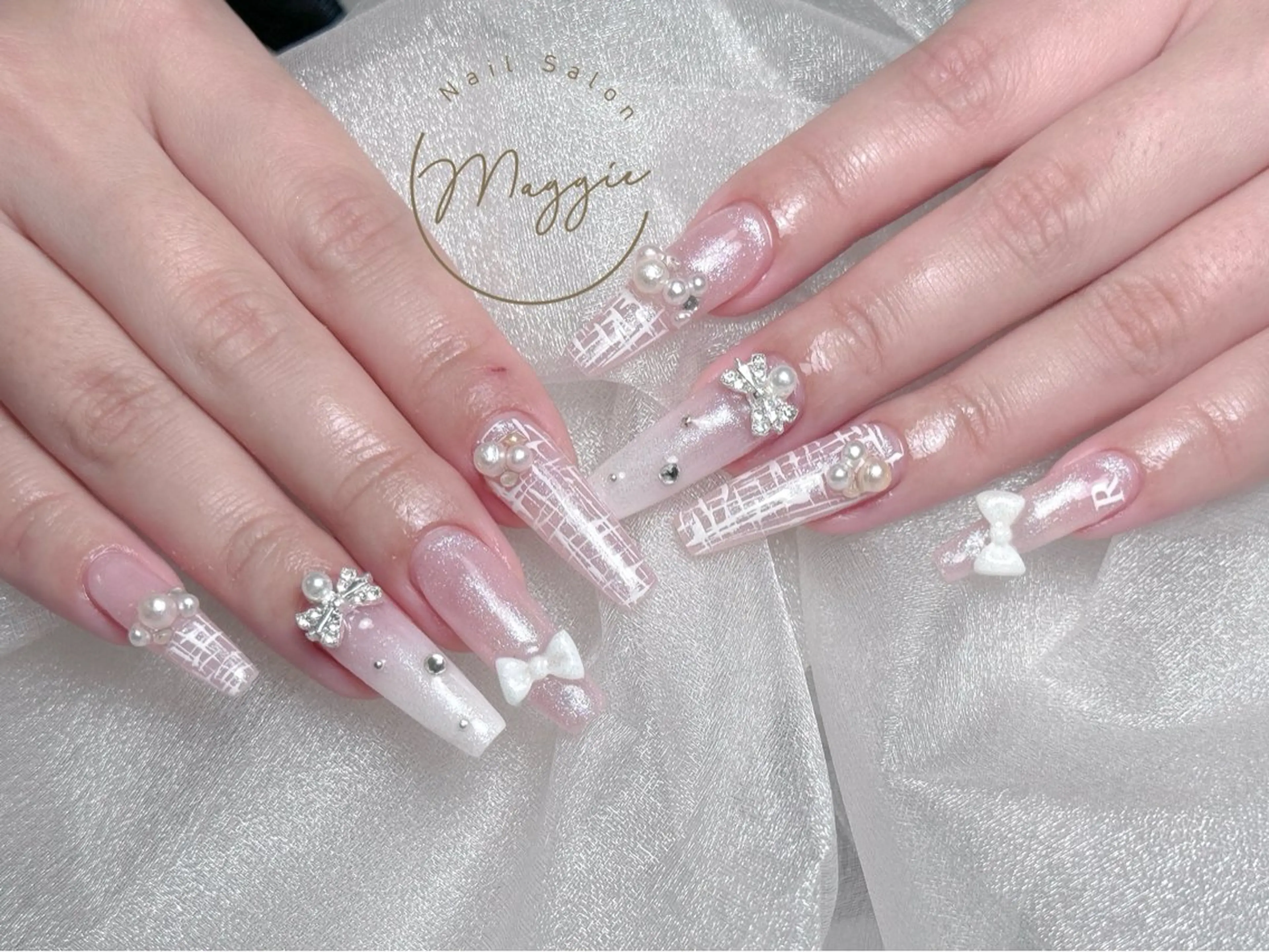 ネイル Maggie Nail🦩のネイルデザイン