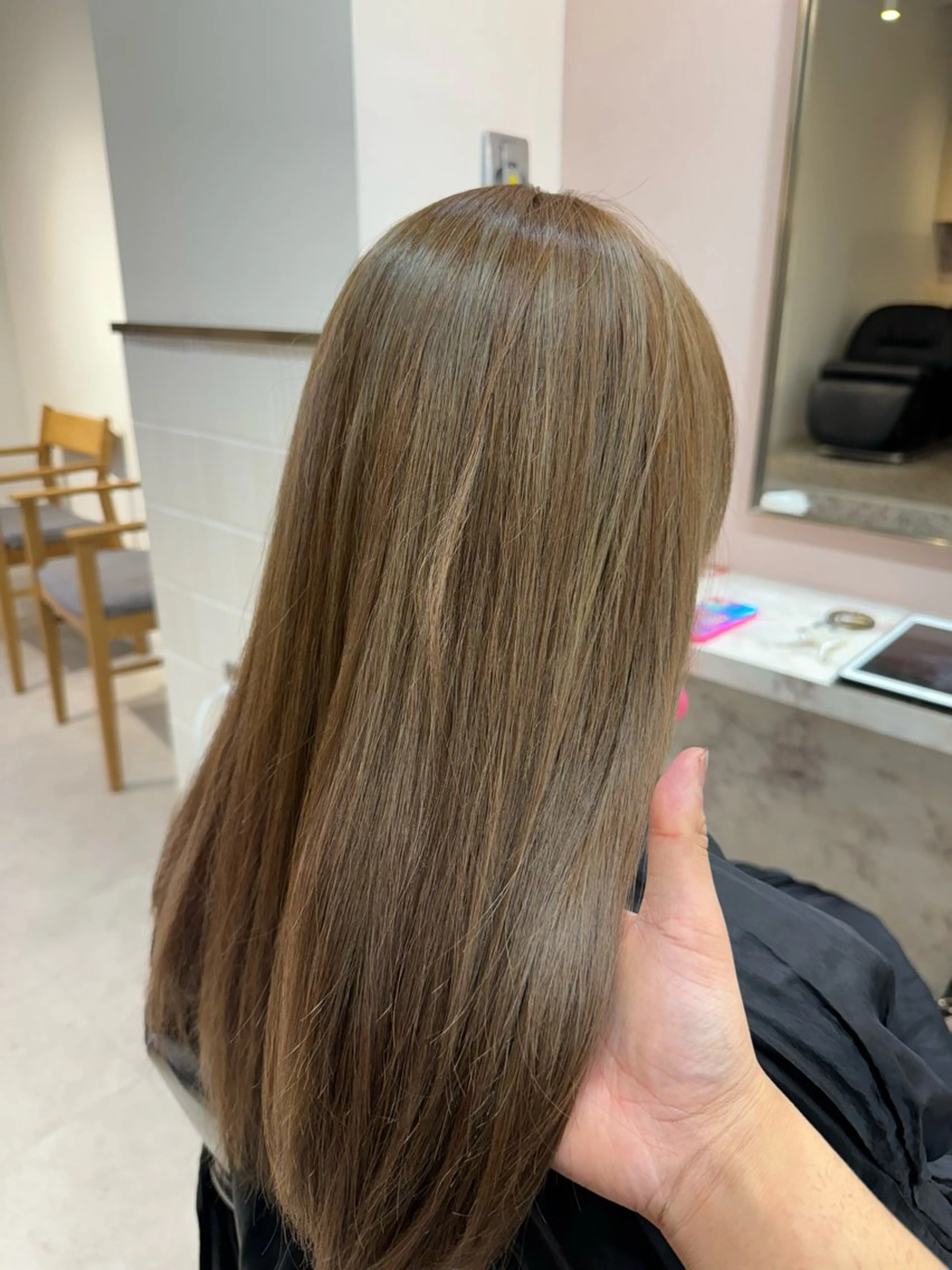 ロング ガレリアエレガンテ　サカエテン所属・田中俊　縮毛矯正 髪質改善のヘアスタイル