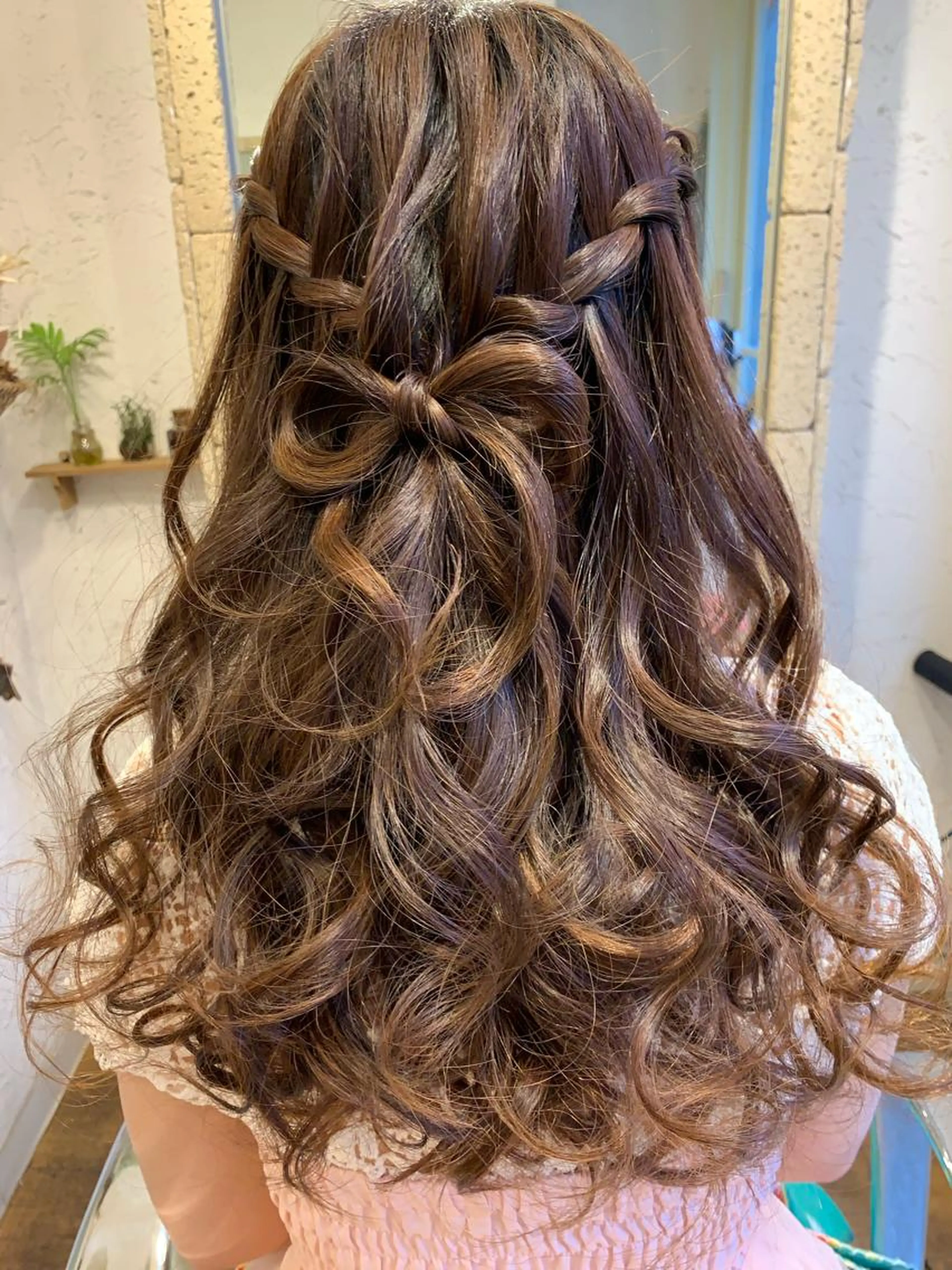 前髪カット+ヘアーアレンジの写真