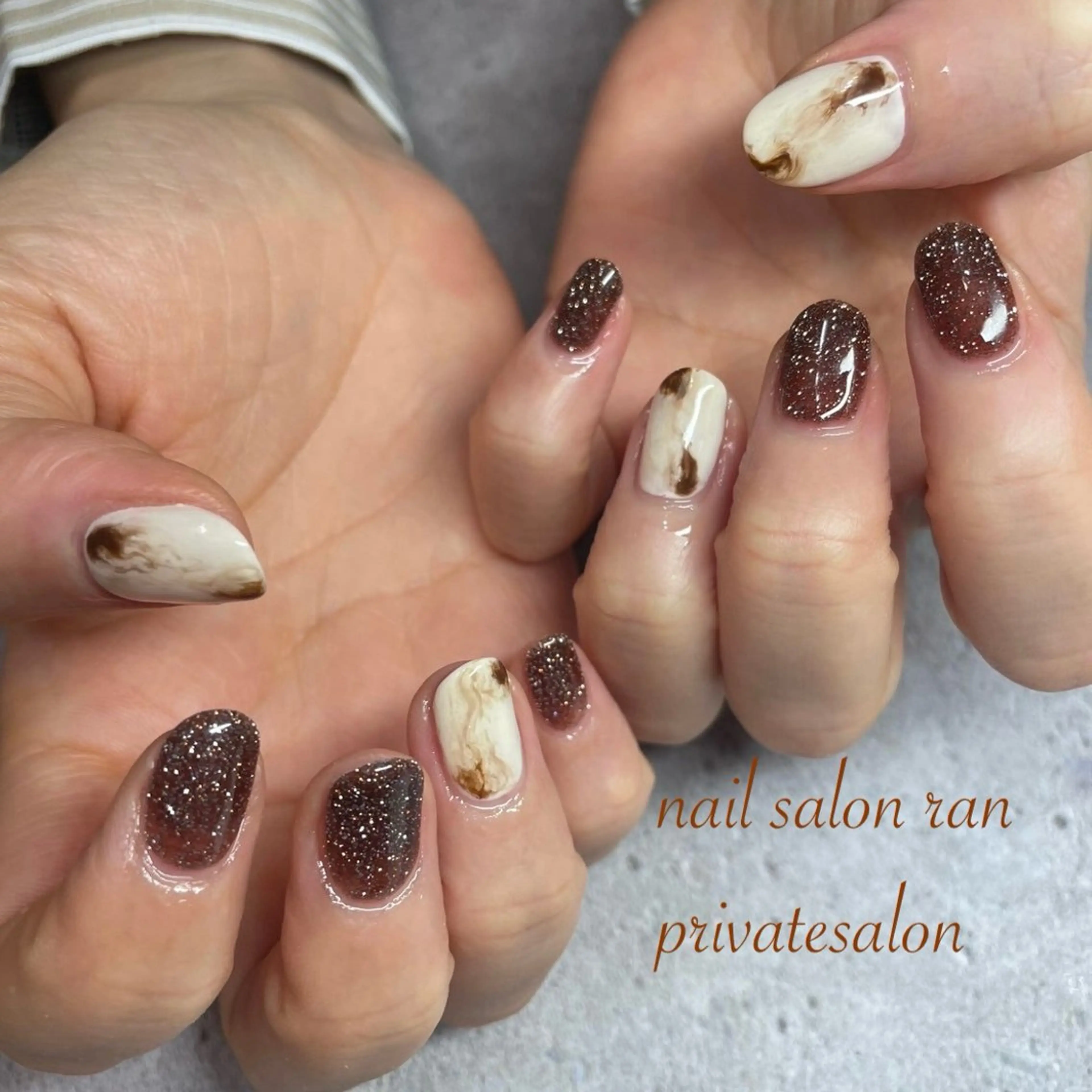 ネイル ブラウン フラッシュネイル キラキラネイル 大理石ネイル(マーブル) ハンドネイル ハンドケア nailsalon ranのネイルデザイン