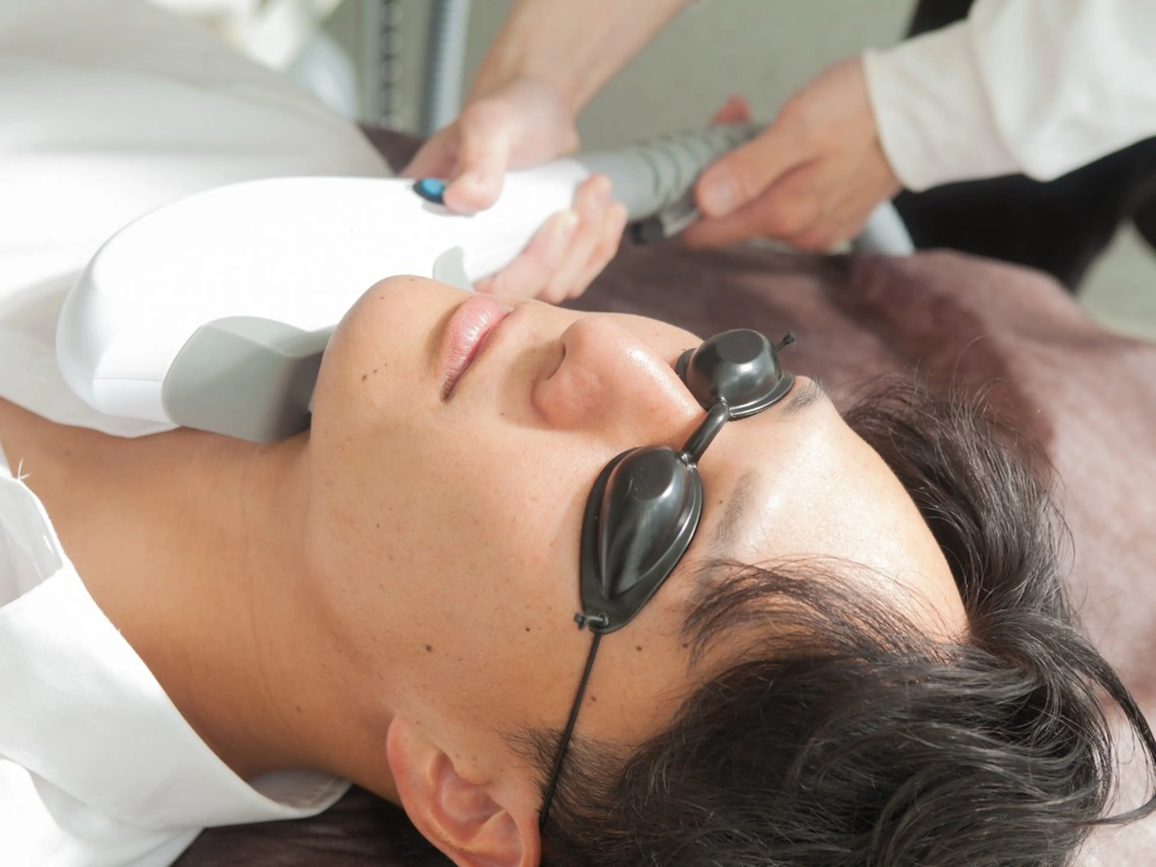 脱毛 脱毛／眉毛 BOSS 森山晴都の眉毛・アイブロウイメージ