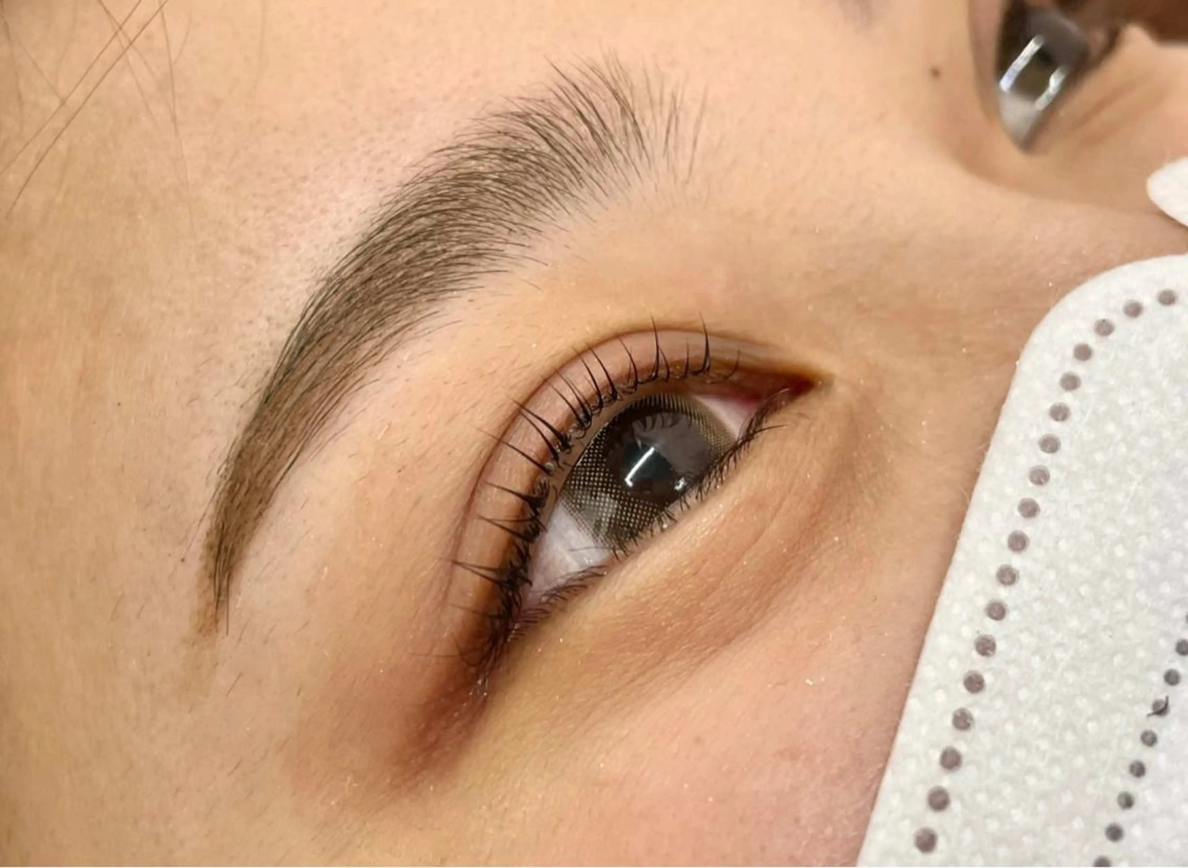 マツエク・マツパ パリジェンヌラッシュリフト 赤み無し柔らかカラー 【梅田】madokaのヘアスタイル