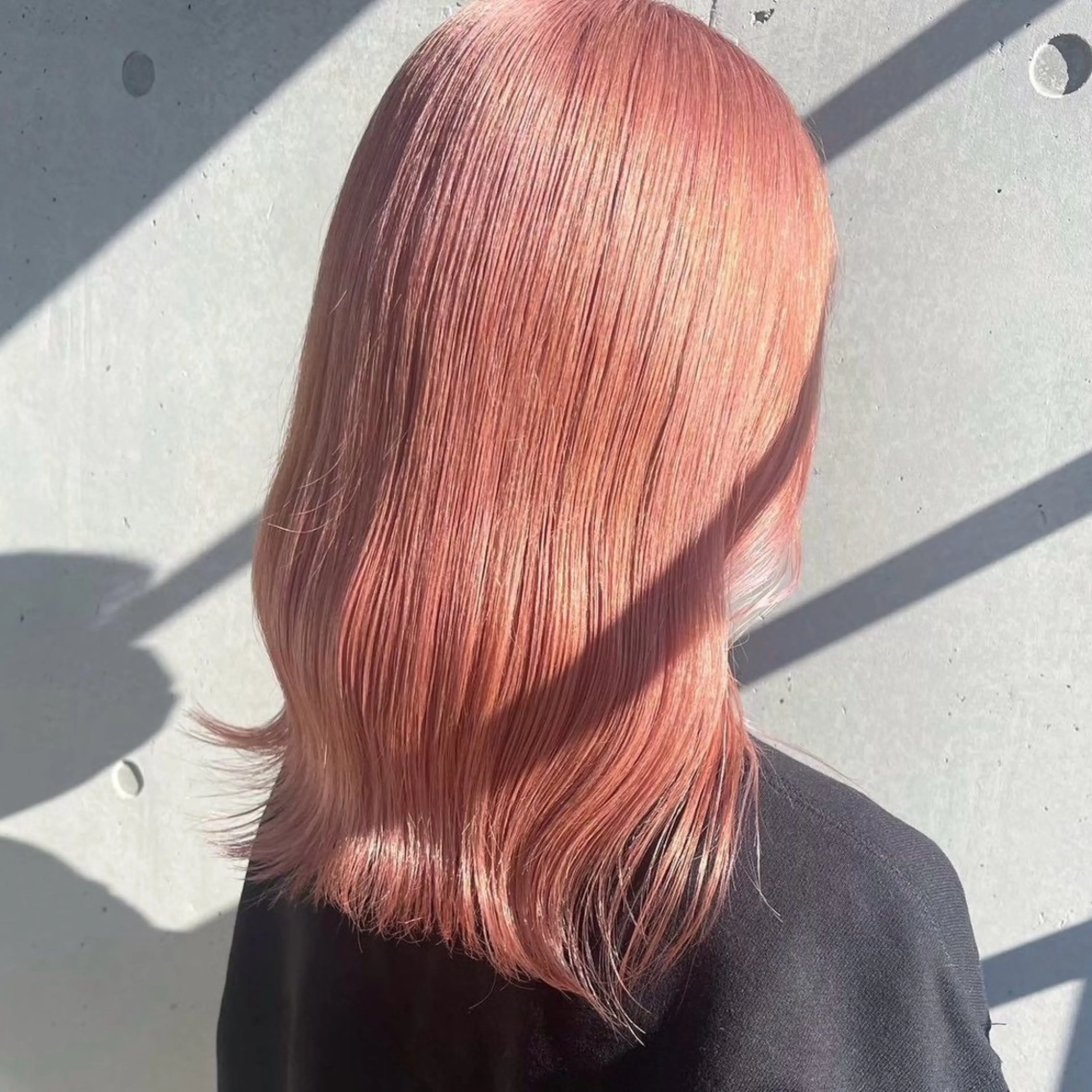 セミロング カラー ヘアアレンジ ヘアカラー ブリーチカラー特化 🥣/渡邉日向のヘアスタイル