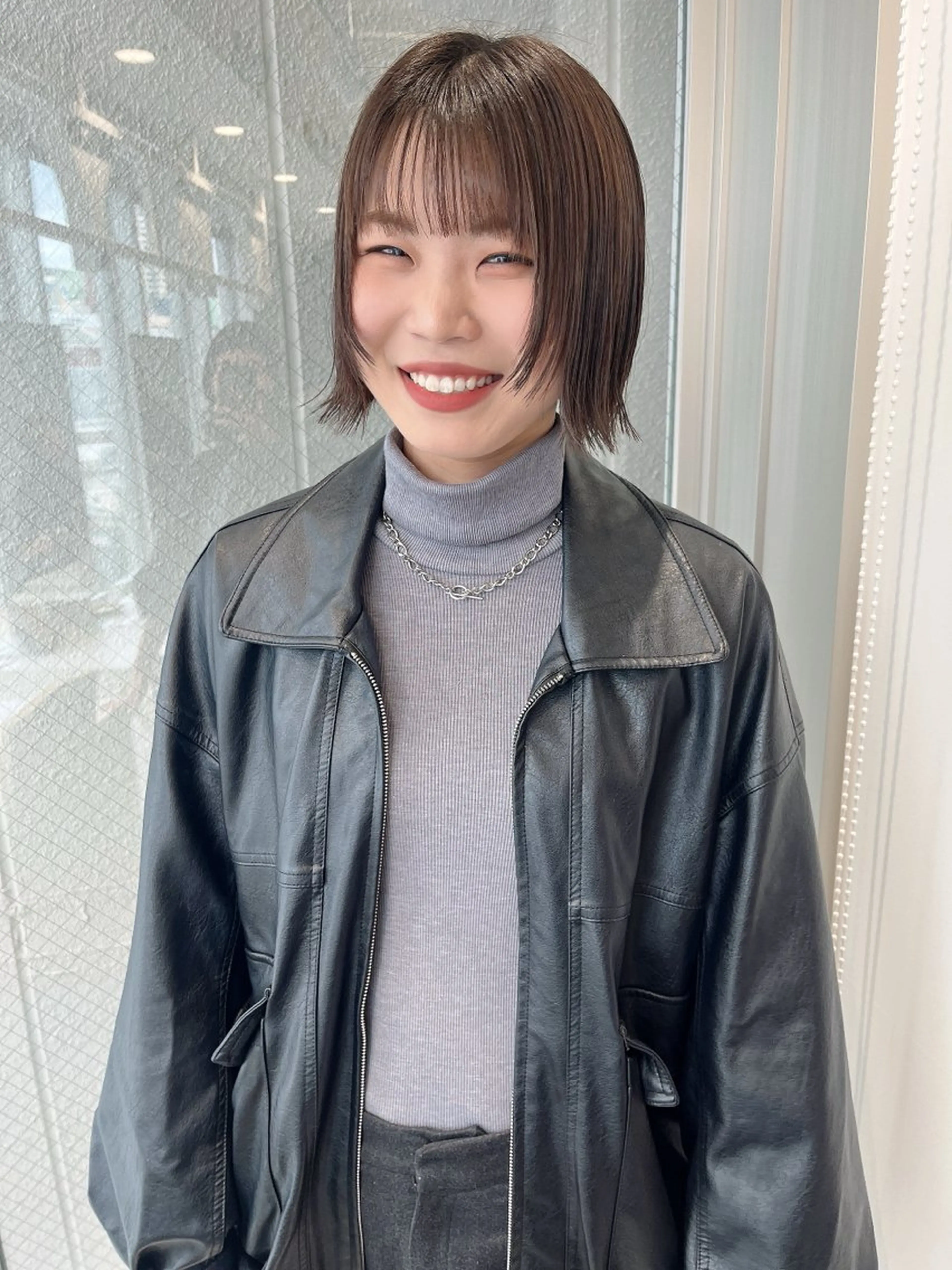 ショート ウルフカット／吉村 桃子のヘアスタイル